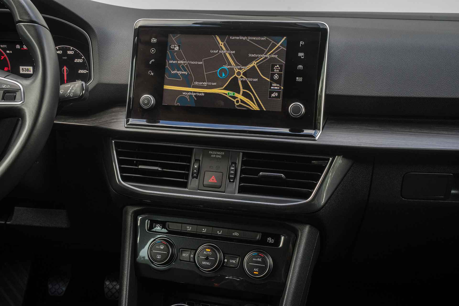 SEAT Tarraco 1.5 TSI 150pk Xcellence Virtual cockpit/ Navigatie/ Camera/ Adapt. cruise/ 19" Lmv/ Elektr. klep/ Climate control - 41/43