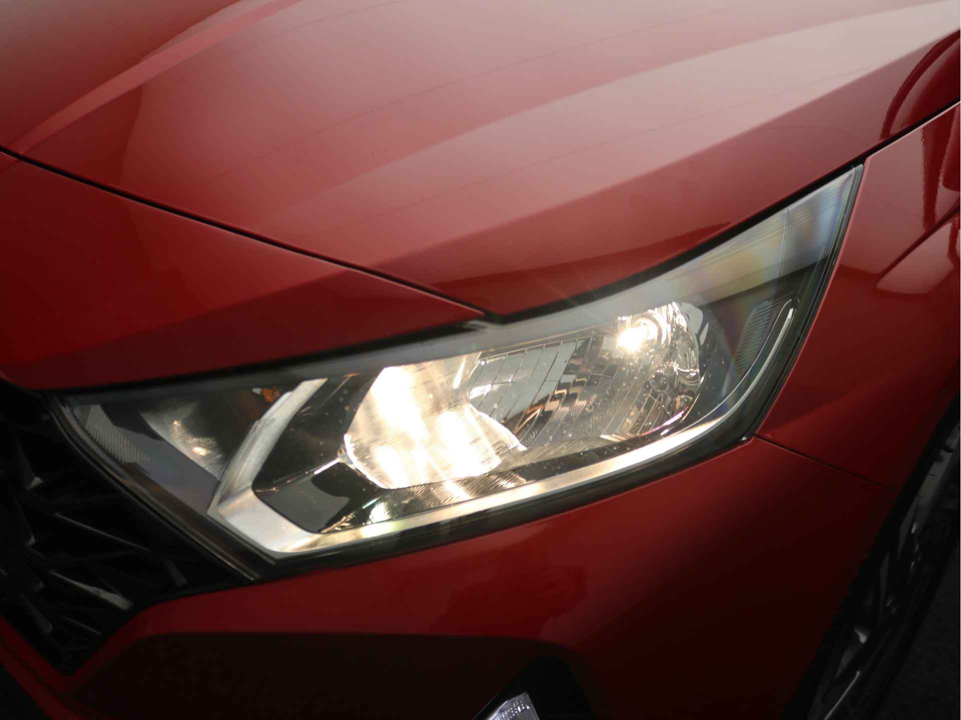 Hyundai i20 1.0 T-GDI Comfort AUTOMAAT | Apple Carplay + Android Auto | Achteruitrijcamera | BEL A.U.B. VOOR BEZICHTIGINGSAFSPRAAK. - 20/30