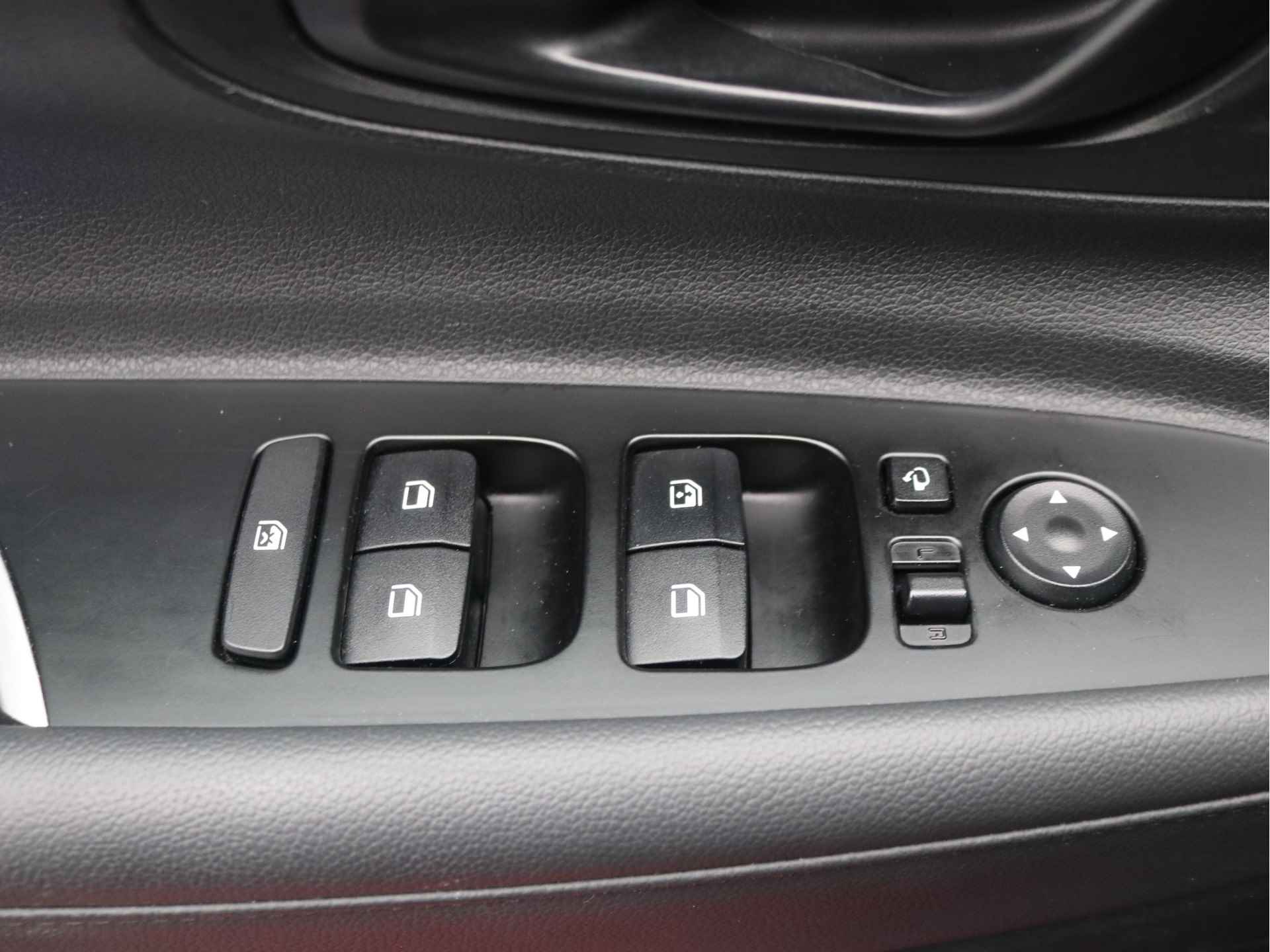Hyundai i20 1.0 T-GDI Comfort AUTOMAAT | Apple Carplay + Android Auto | Achteruitrijcamera | BEL A.U.B. VOOR BEZICHTIGINGSAFSPRAAK. - 25/30