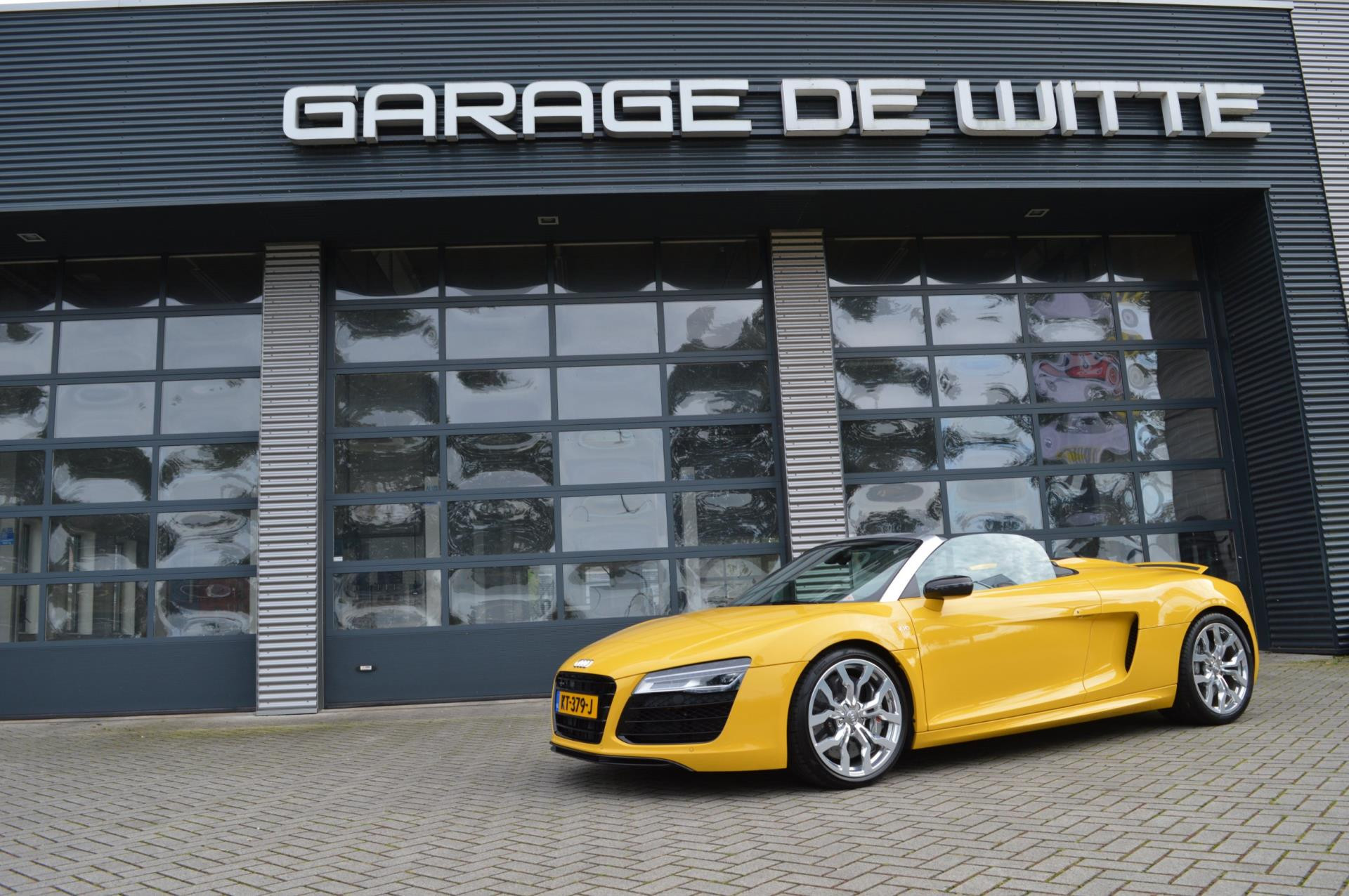 Audi R8 Spyder 5.2 FSI quattro