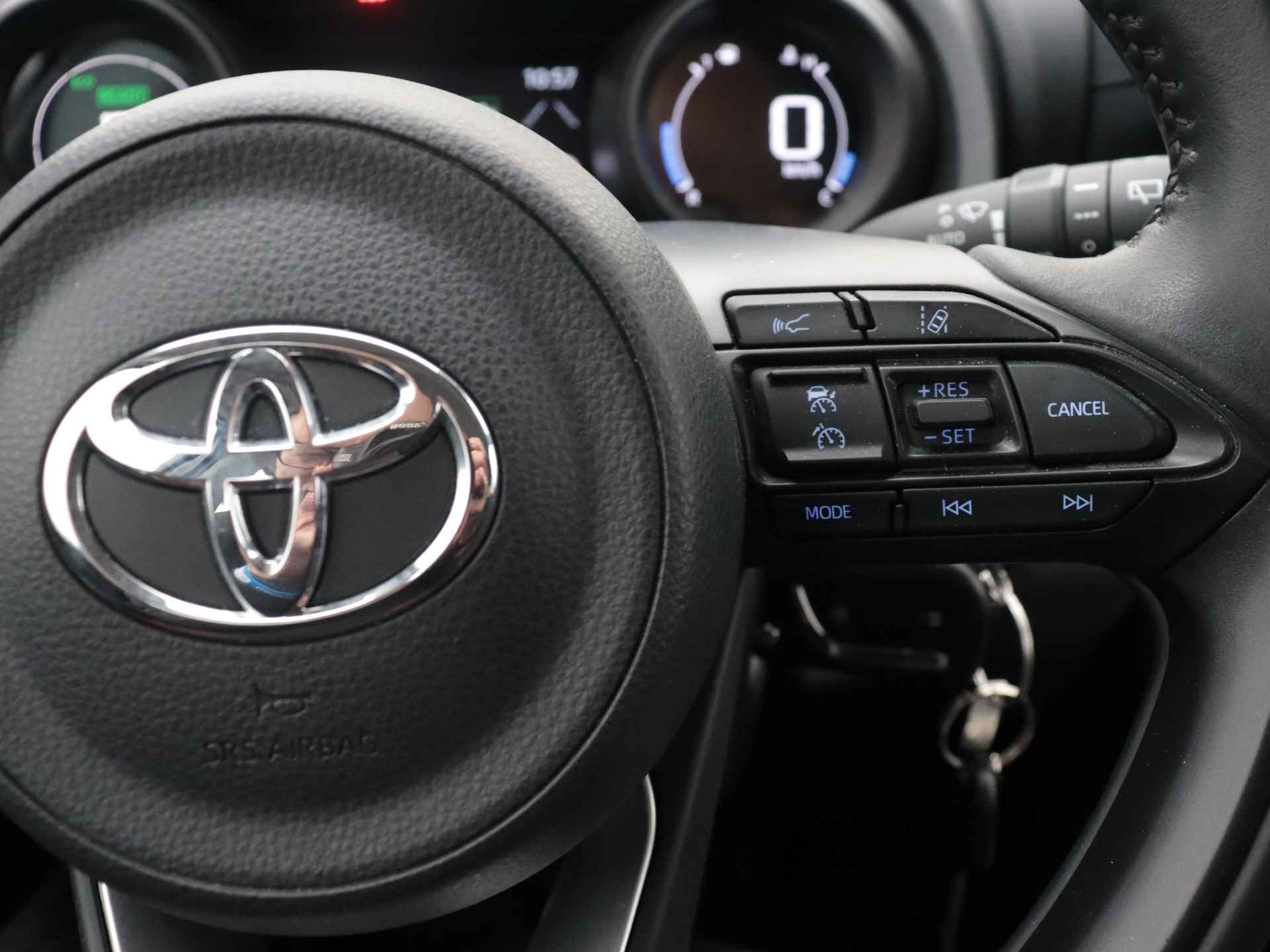 Toyota Yaris 1.5 Hybrid Dynamic Limited | LED | Camera | LM velgen | Apple Carplay/Android Auto | - 22/42