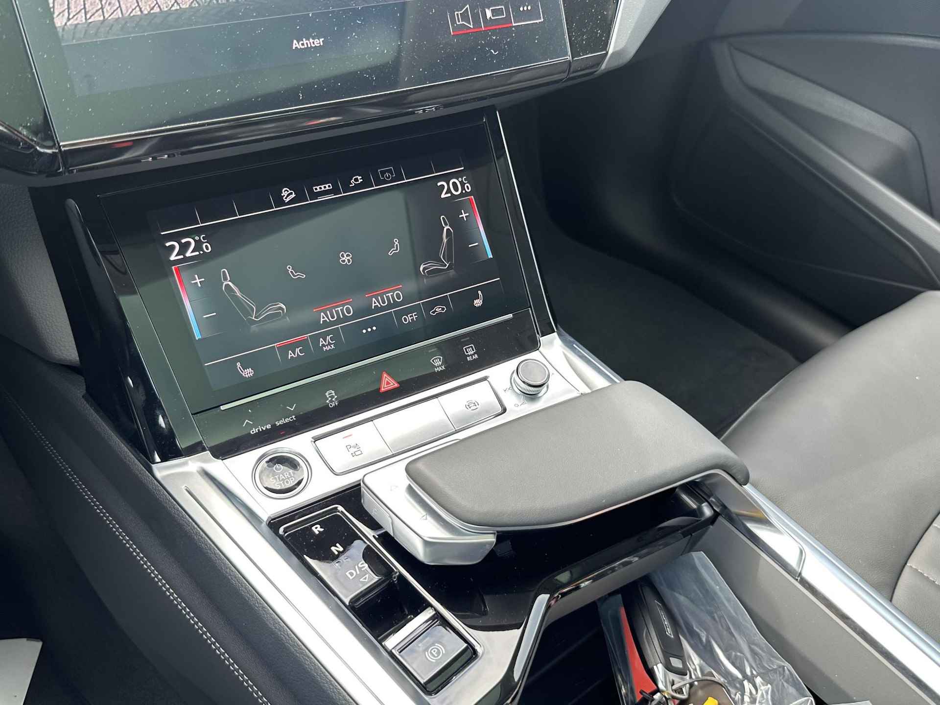 Audi Q8 e-tron 55 quattro Advanced Edition Plus 115 kWh Navigatie | Matrix Led koplampen | Lederen bekleding | Virtual Cockpit plus | Airco - 10/21