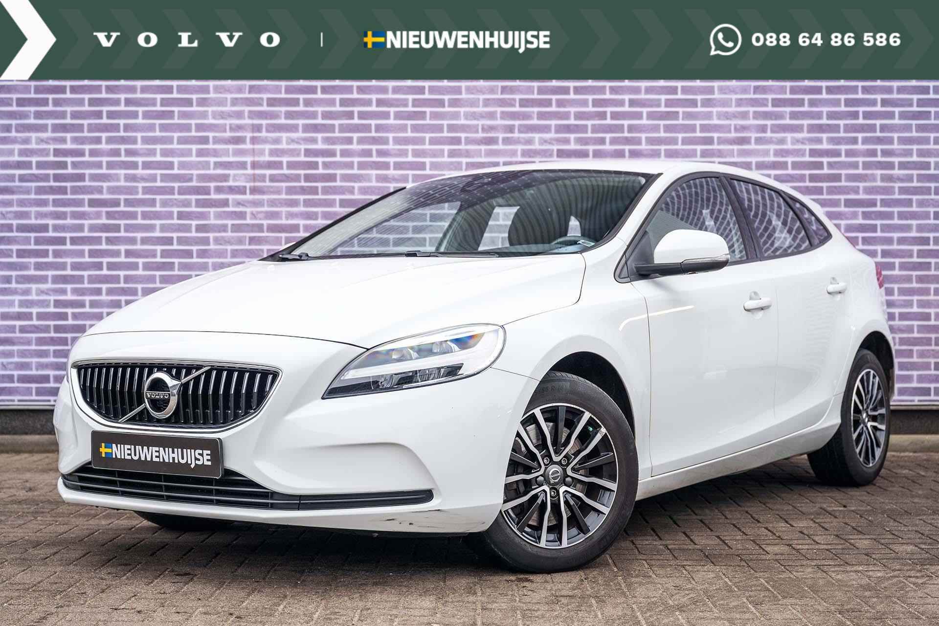 Volvo V40 T2 Polar+ Automaat | Stoelverwarming | Parkeersensoren | Navigatiesysteem | High Performance audio