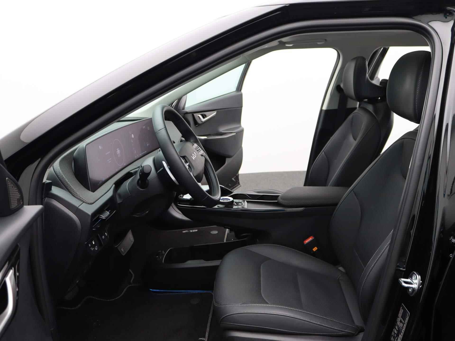 Kia EV6 Plus Advanced 77.4 kWh | Navigatie | Climate Control | Lm velgen | Parkeersensoren | Elektr Klep | Camera | Stoelverwarming | Glasdak - 12/50