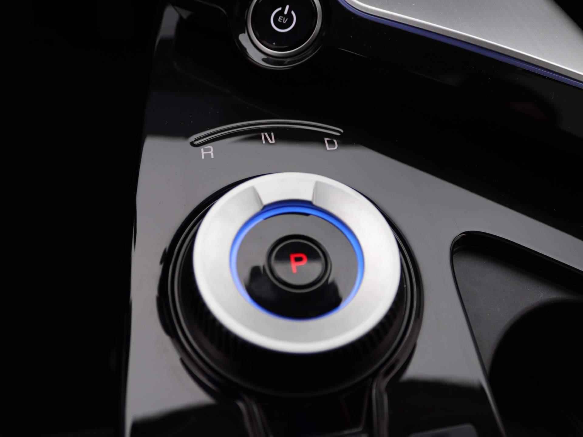Kia EV6 Plus Advanced 77.4 kWh | Navigatie | Climate Control | Lm velgen | Parkeersensoren | Elektr Klep | Camera | Stoelverwarming | Glasdak - 19/49
