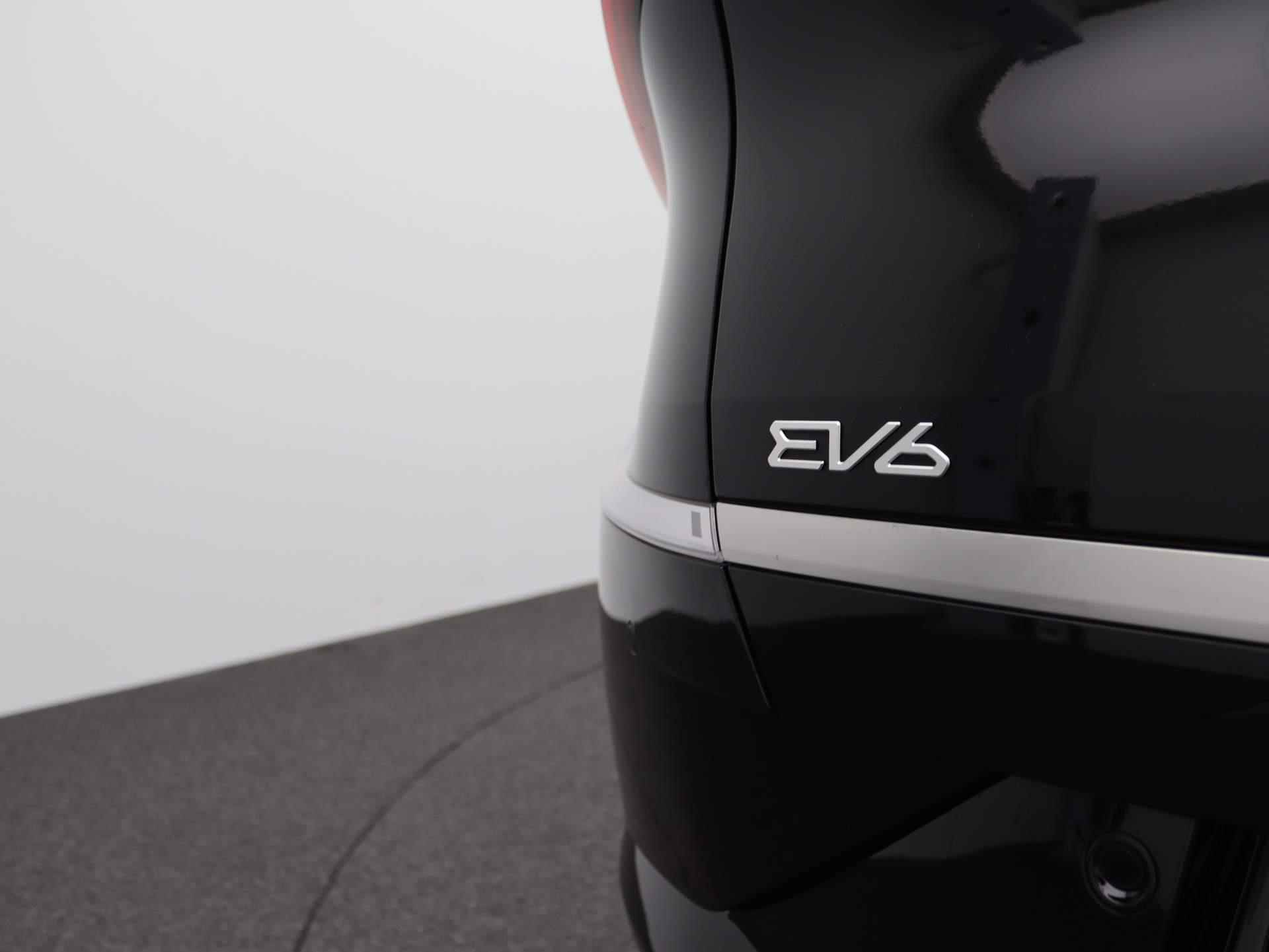 Kia EV6 Plus Advanced 77.4 kWh | Navigatie | Climate Control | Lm velgen | Parkeersensoren | Elektr Klep | Camera | Stoelverwarming | Glasdak - 41/49