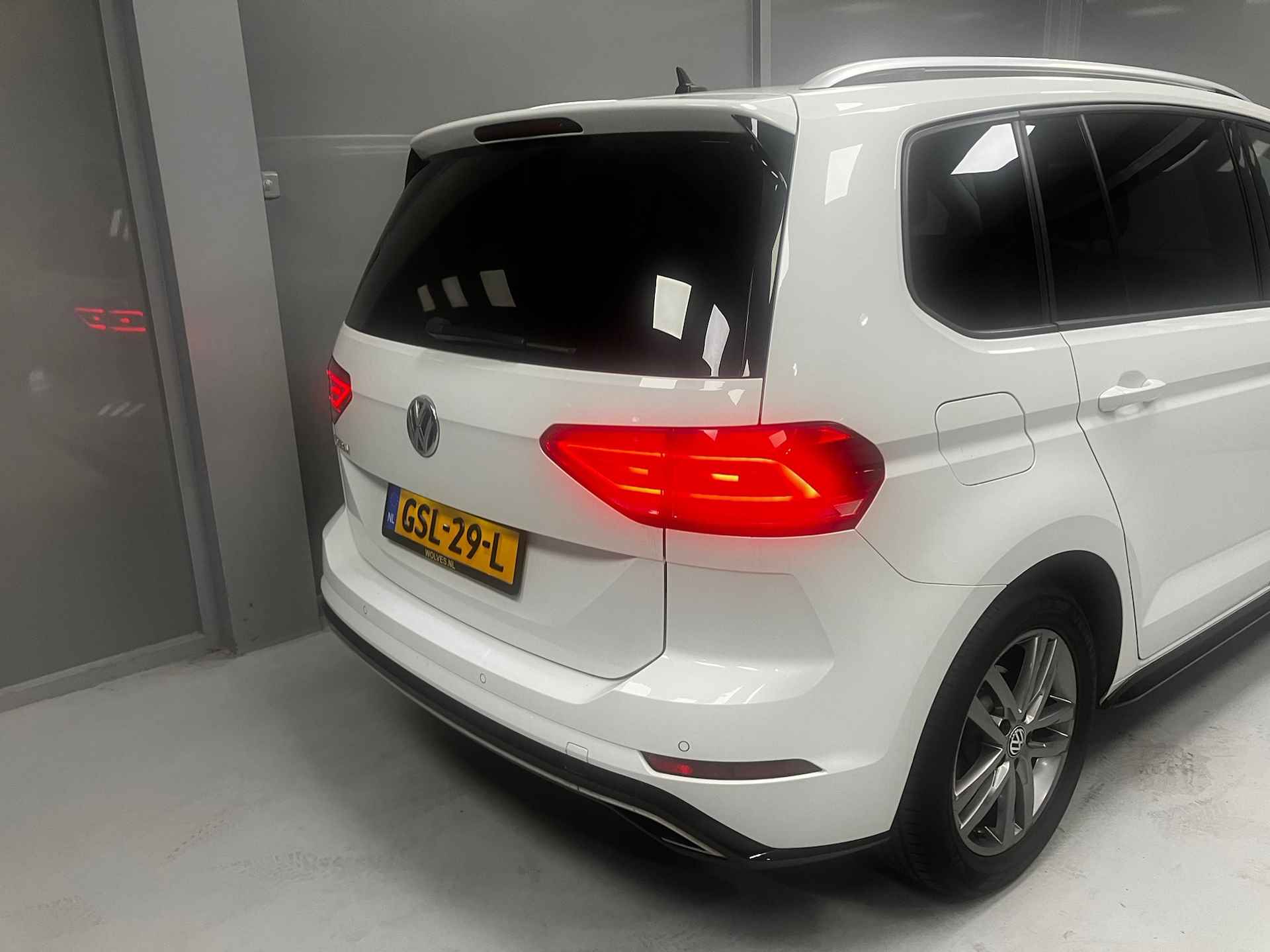 Volkswagen TOURAN R-Line 1.5TSi DSG | 7-persoons | LED | Camera | Cruise control adaptief | - 22/39