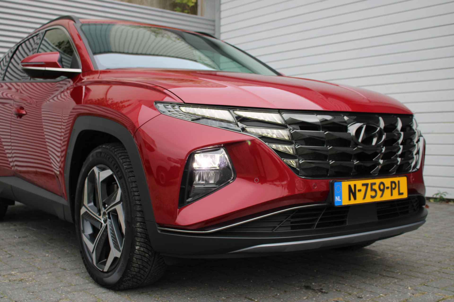 Hyundai Tucson 1.6 T-GDI PHEV Comfort 4WD 265pk Automaat | Stoelverwarming | Navigatie | Achteruitrijcamera | Climate Control | 19'LMV | Parkee - 28/33