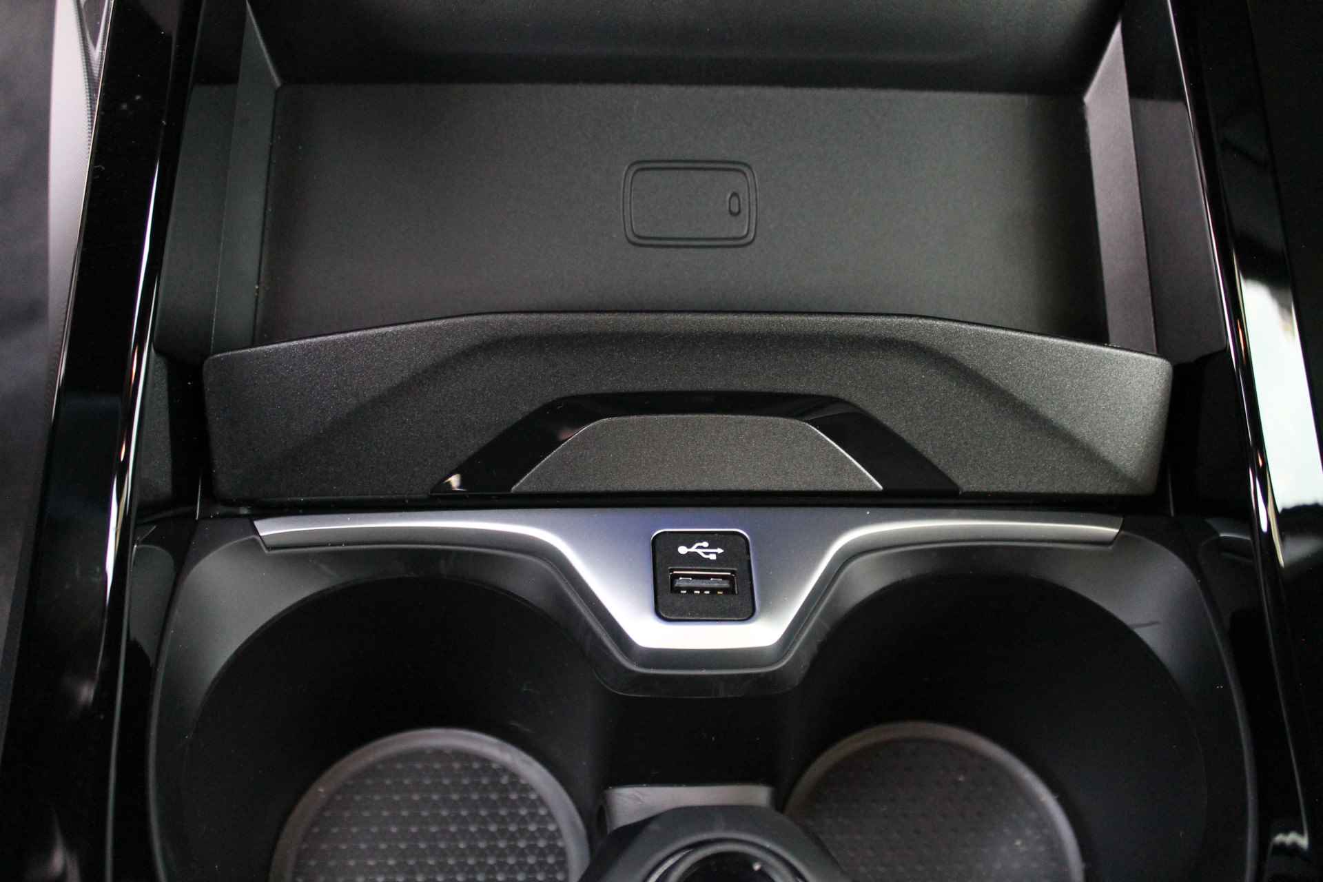 BMW 1-serie 120i High Executive M Sport Automaat / Panoramadak / Adaptieve LED / Stoelverwarming / Head-Up / Harman Kardon / Live Cockpit Professional / Parking Assistant - 15/24