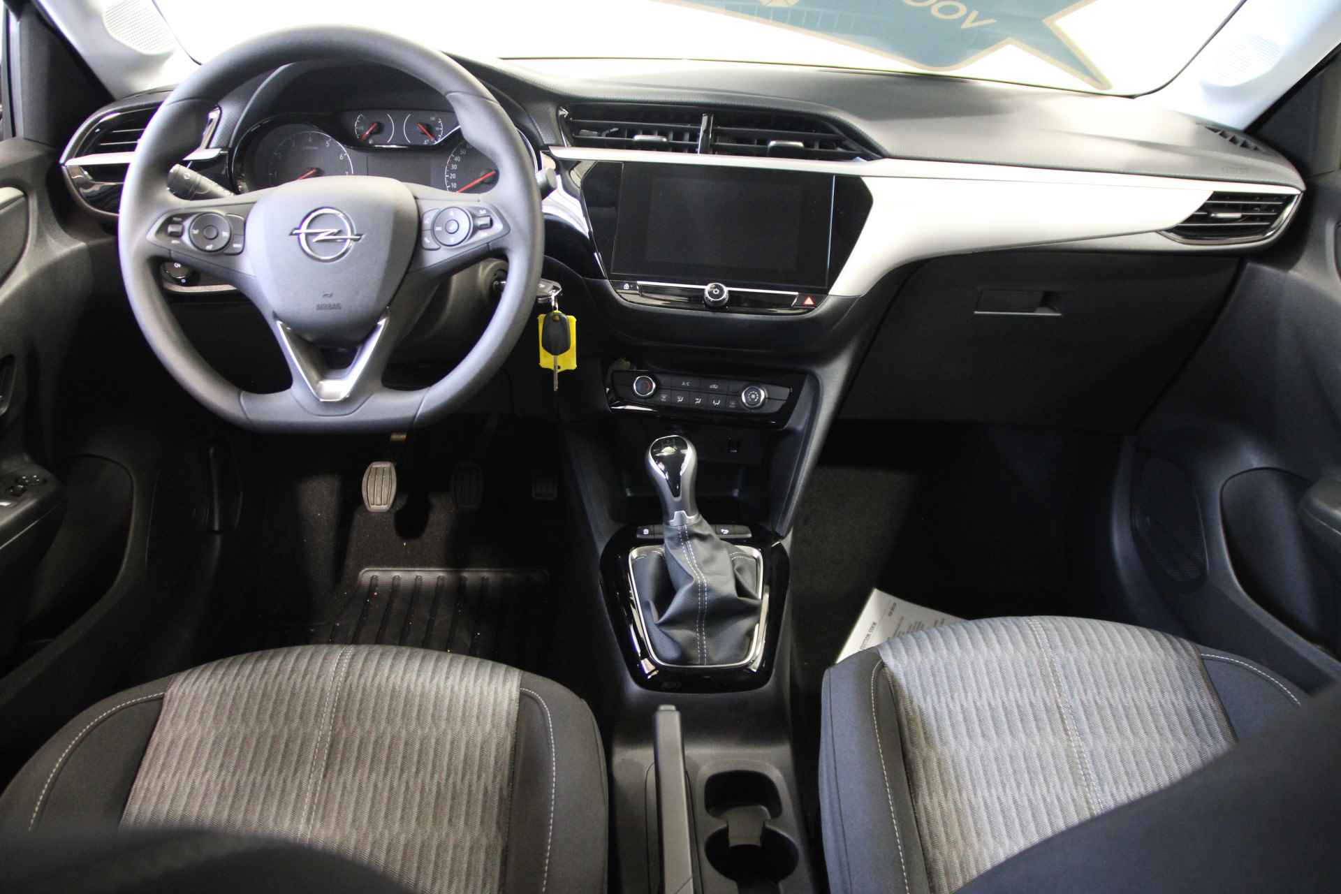 Opel Corsa 1.2 Edition | Getinte ramen achter | Parkeersensoren achter | Apple Carplay/ Android auto | Cruise Controle | Airco | - 6/27