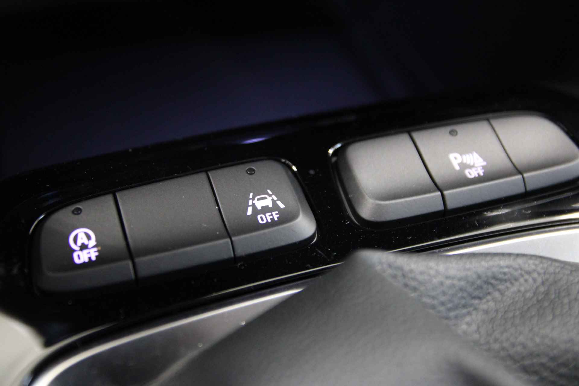 Opel Corsa 1.2 Edition | Getinte ramen achter | Parkeersensoren achter | Apple Carplay/ Android auto | Cruise Controle | Airco | - 22/27