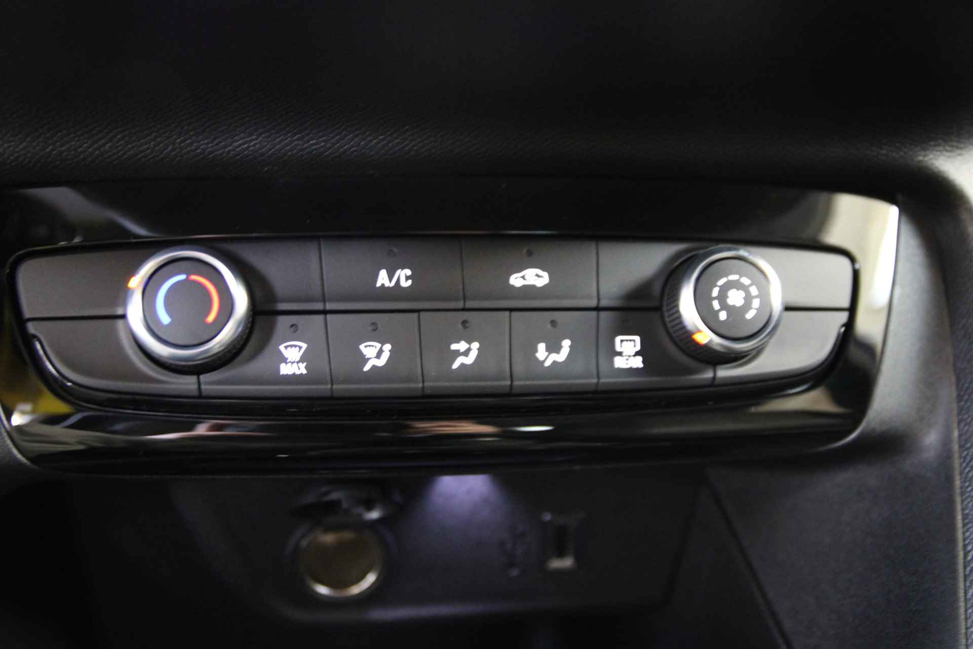Opel Corsa 1.2 Edition | Getinte ramen achter | Parkeersensoren achter | Apple Carplay/ Android auto | Cruise Controle | Airco | - 23/27