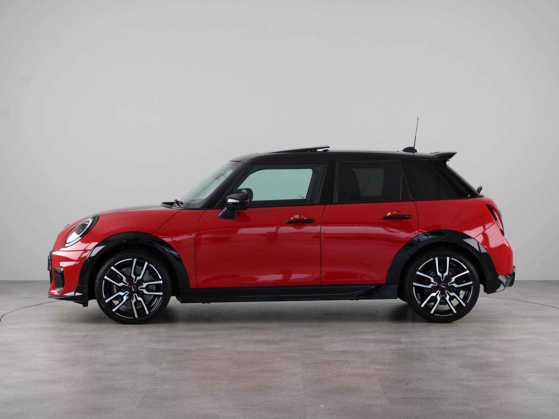 MINI Cooper 5-deurs C John Cooper Works Pakket XL PRIVATE LEASE EUR 631,- (48 mnd/10.000 km) - 14/27