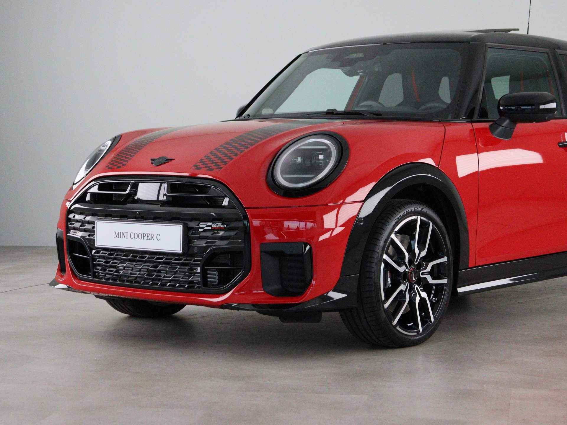 MINI Cooper 5-deurs C John Cooper Works Pakket XL PRIVATE LEASE EUR 631,- (48 mnd/10.000 km) - 22/27