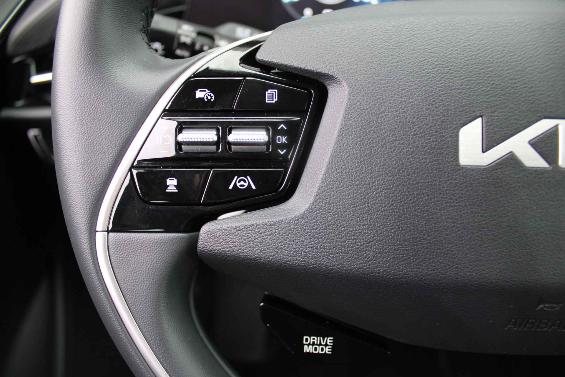 Kia Niro EV DynamicLine 64.8 kWh | Navi | Airco | Cruise | Camera | 17" LM | - 13/33