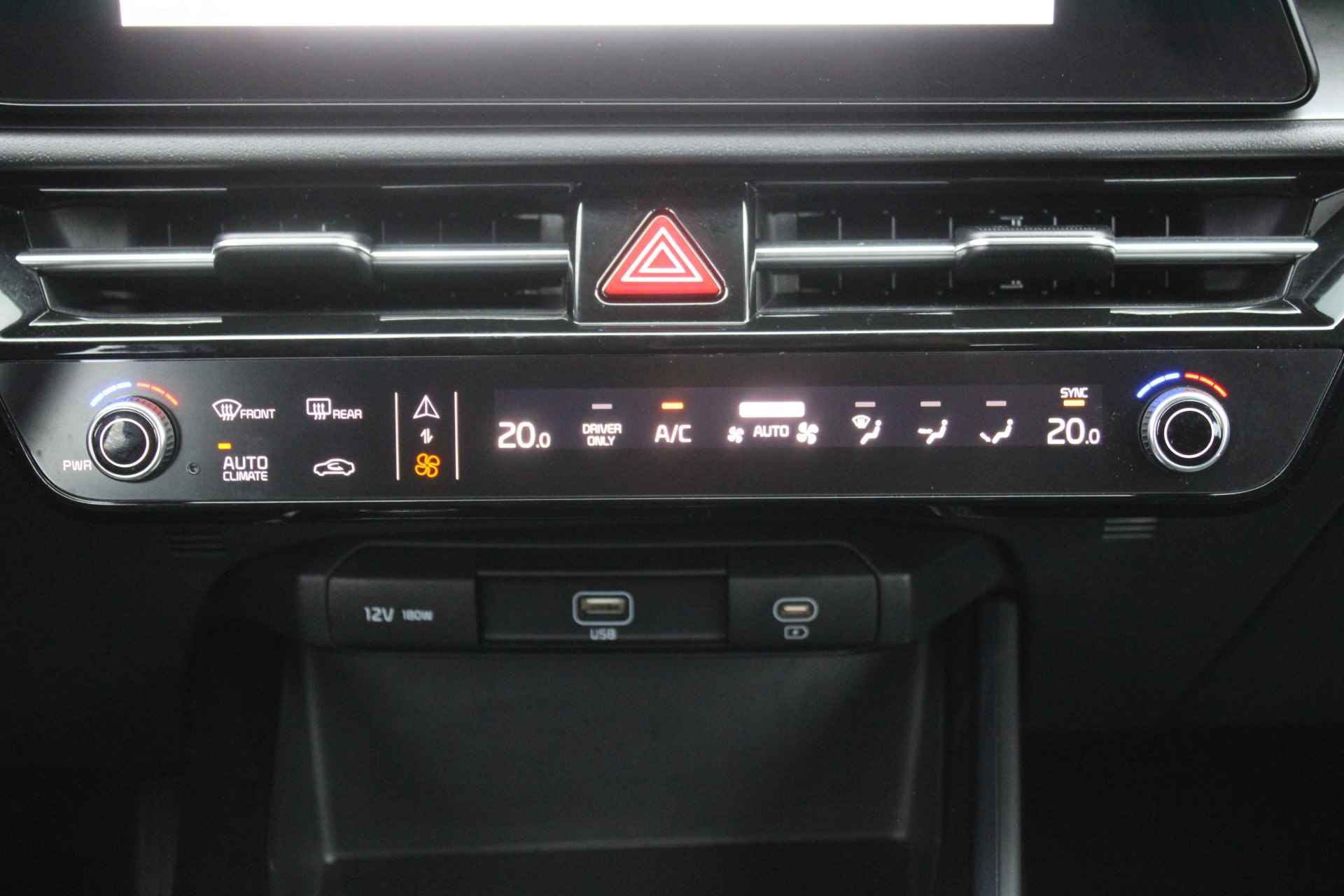 Kia Niro EV DynamicLine 64.8 kWh | Navi | Airco | Cruise | Camera | 17" LM | - 22/33