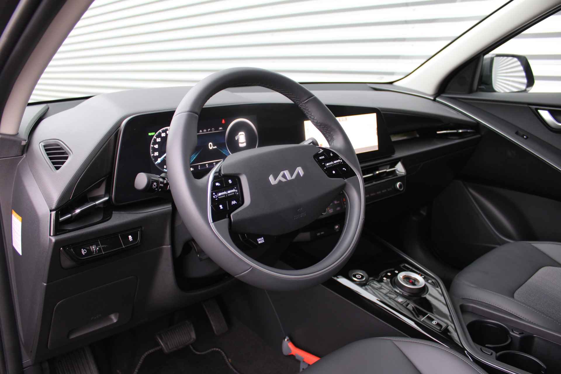 Kia Niro EV DynamicLine 64.8 kWh | Navi | Airco | Cruise | Camera | 17" LM | - 27/33