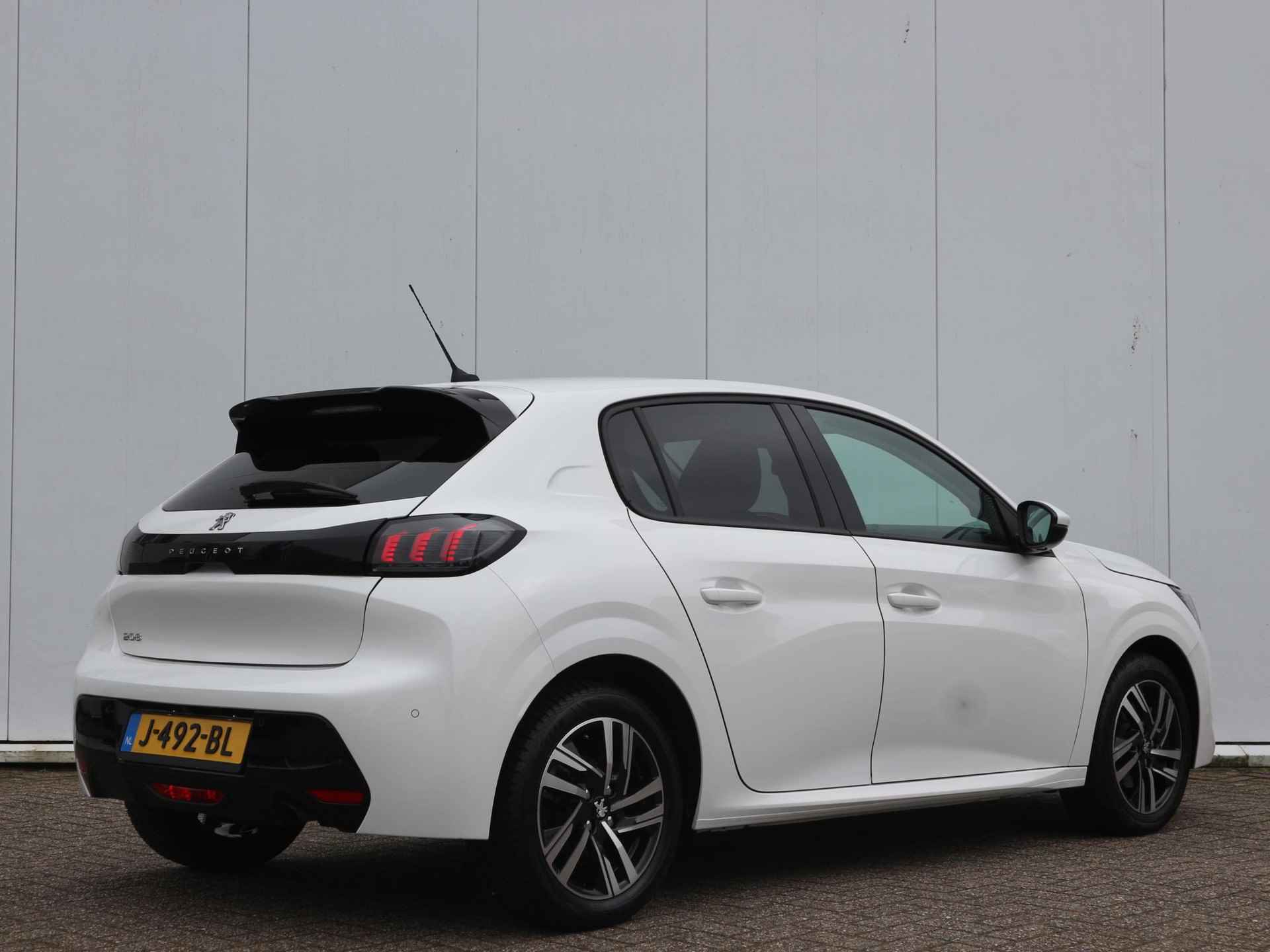 Peugeot 208 100 pk automaat Blue Lease Allure Parkeercamera / Navigatie / Cruise-Control - 7/37