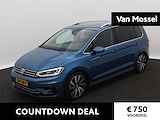 Volkswagen Touran 1.5 TSI Highline Business R-Line 150PK | Automaat | Keyless | Park Assist | Stoelverwarming | Navigatie | Parkeercamera | Elektrische achterklep