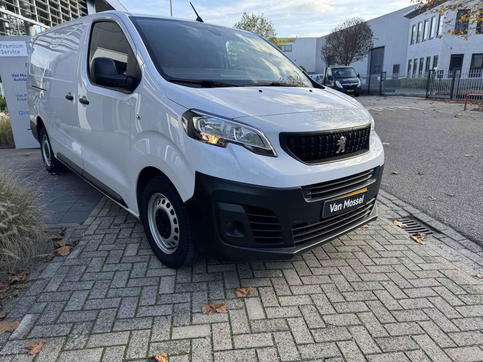 Peugeot Expert 2.0 BlueHDI 145 Long Premium Complete inrichting met kasten en BPM vrij l Euro 6 - 8/24