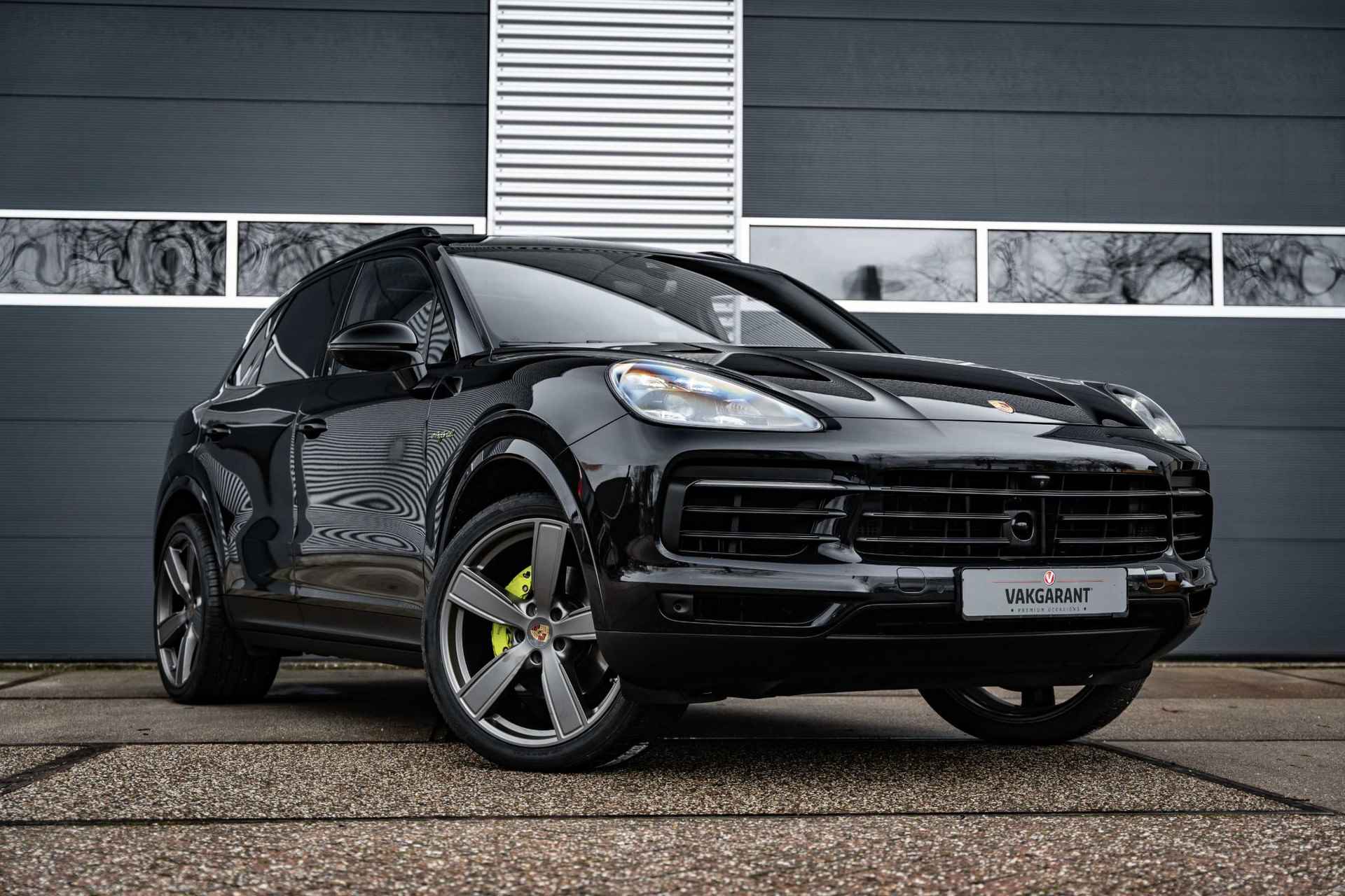 Porsche Cayenne 3.0 E-Hybrid  Panorama dak |22" |Led-matrix | Sfeerverlichting |Luchtvering | ACC |Sport Chrono - 9/52