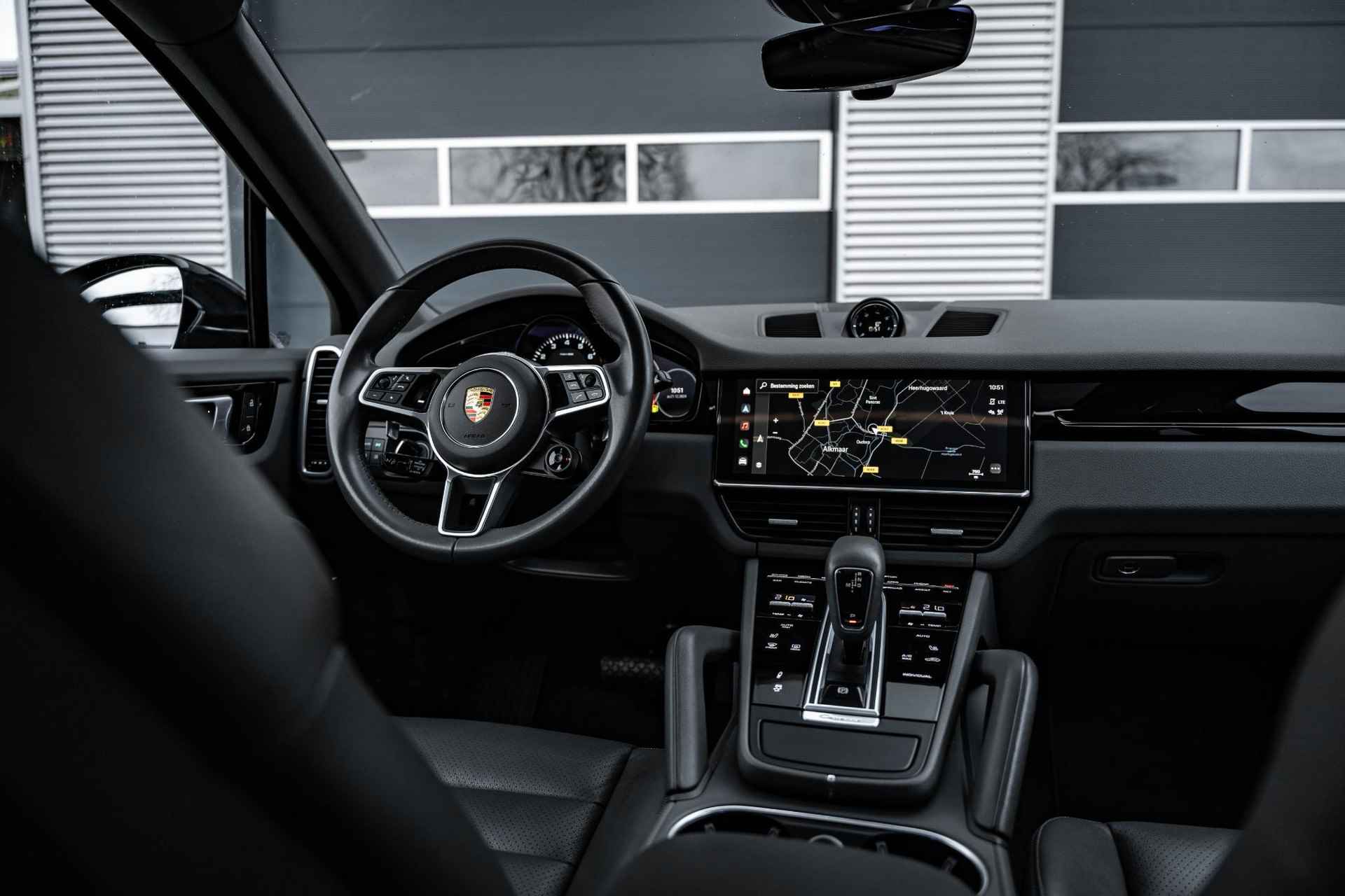 Porsche Cayenne 3.0 E-Hybrid  Panorama dak |22" |Led-matrix | Sfeerverlichting |Luchtvering | ACC |Sport Chrono - 12/52