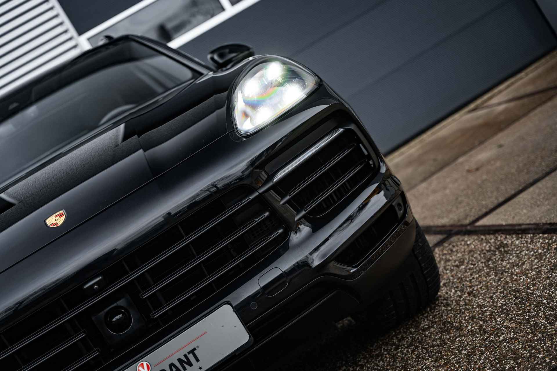 Porsche Cayenne 3.0 E-Hybrid  Panorama dak |22" |Led-matrix | Sfeerverlichting |Luchtvering | ACC |Sport Chrono - 27/52