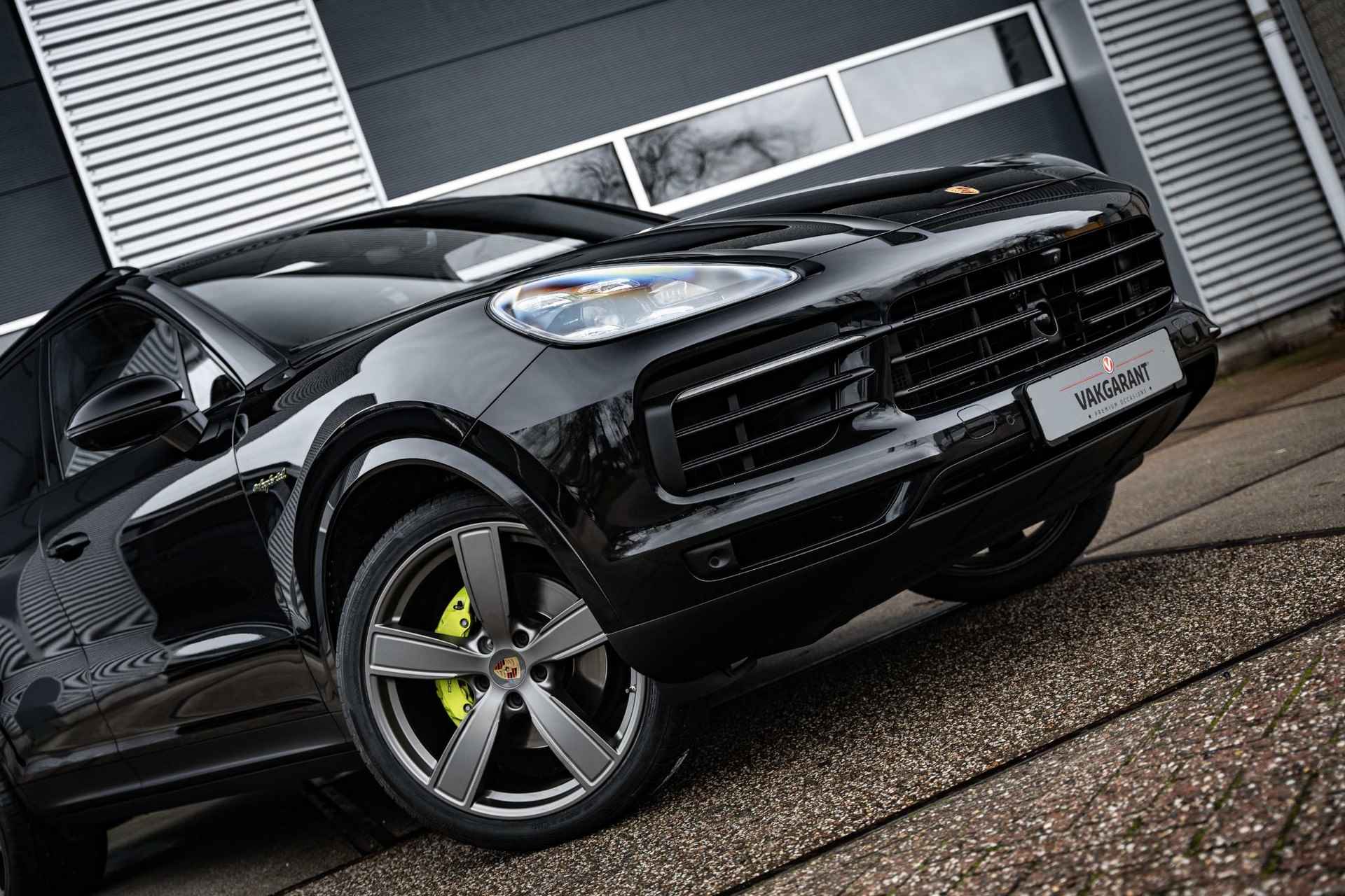 Porsche Cayenne 3.0 E-Hybrid  Panorama dak |22" |Led-matrix | Sfeerverlichting |Luchtvering | ACC |Sport Chrono - 28/52