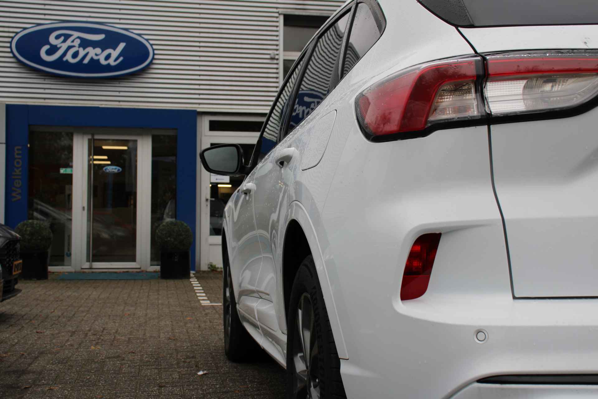 Ford Kuga 2.5 PHEV ST-LINE | BLACK PACK | NL-AUTO! | CAMERA | STANDVERWARMING | NAVI | CLIMA | CRUISE | PARKEERSENSOREN | APPLE CARPLAY & - 39/43