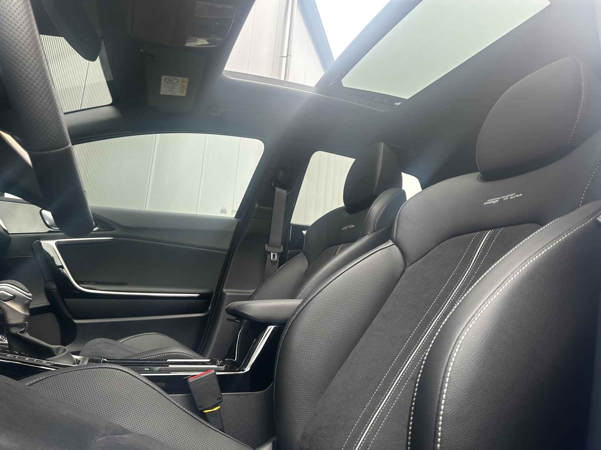 Kia ProCeed 1.5 T-GDi GT-PlusLine Pano | schuif-kanteldak | suede sportstoelen | stoel- en stuurverwarming | automatische achterklep | 18'' lm velg - 10/43