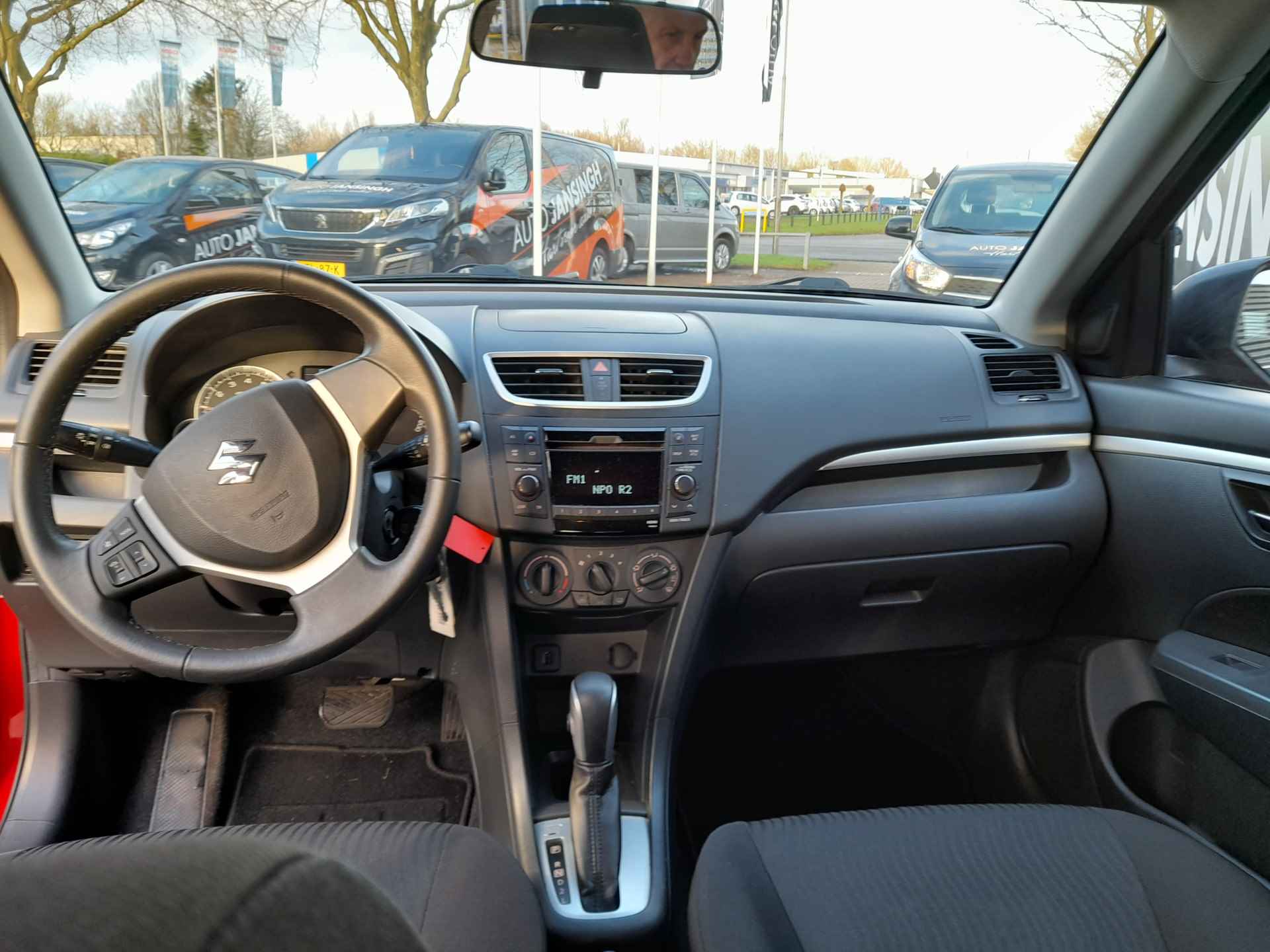 Suzuki Swift 1.2 Comfort Automaat met 60.507 km!! | Airco | Unieke km stand met NAP | 5 Deurs | RIJKLAARPRIJS INCL 12 MAANDEN GARANTIE EN BEURT - 12/16