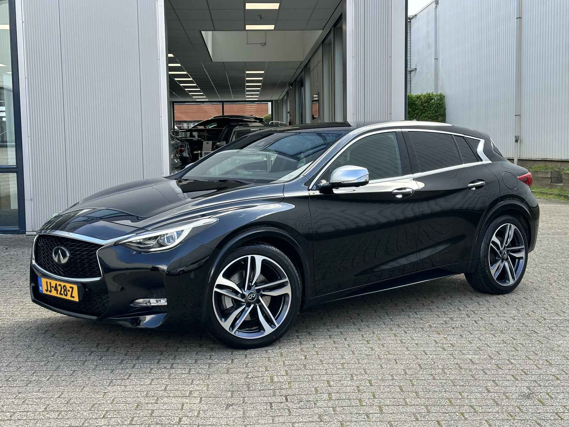 Infiniti Q30 2.0t 211pk Sport AWD | Leder/Bose/Navi/Camera/19-inch - 15/57