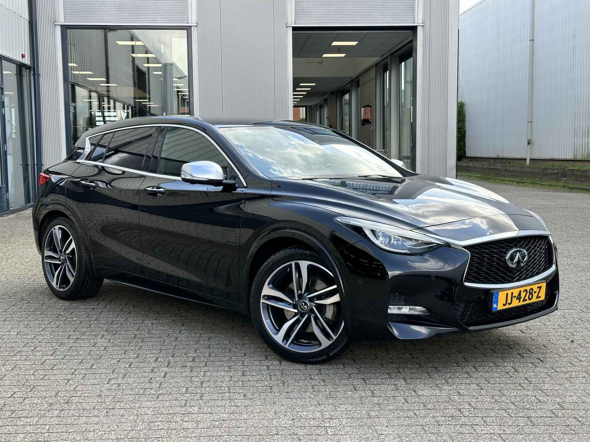 Infiniti Q30 2.0t 211pk Sport AWD | Leder/Bose/Navi/Camera/19-inch - 23/57