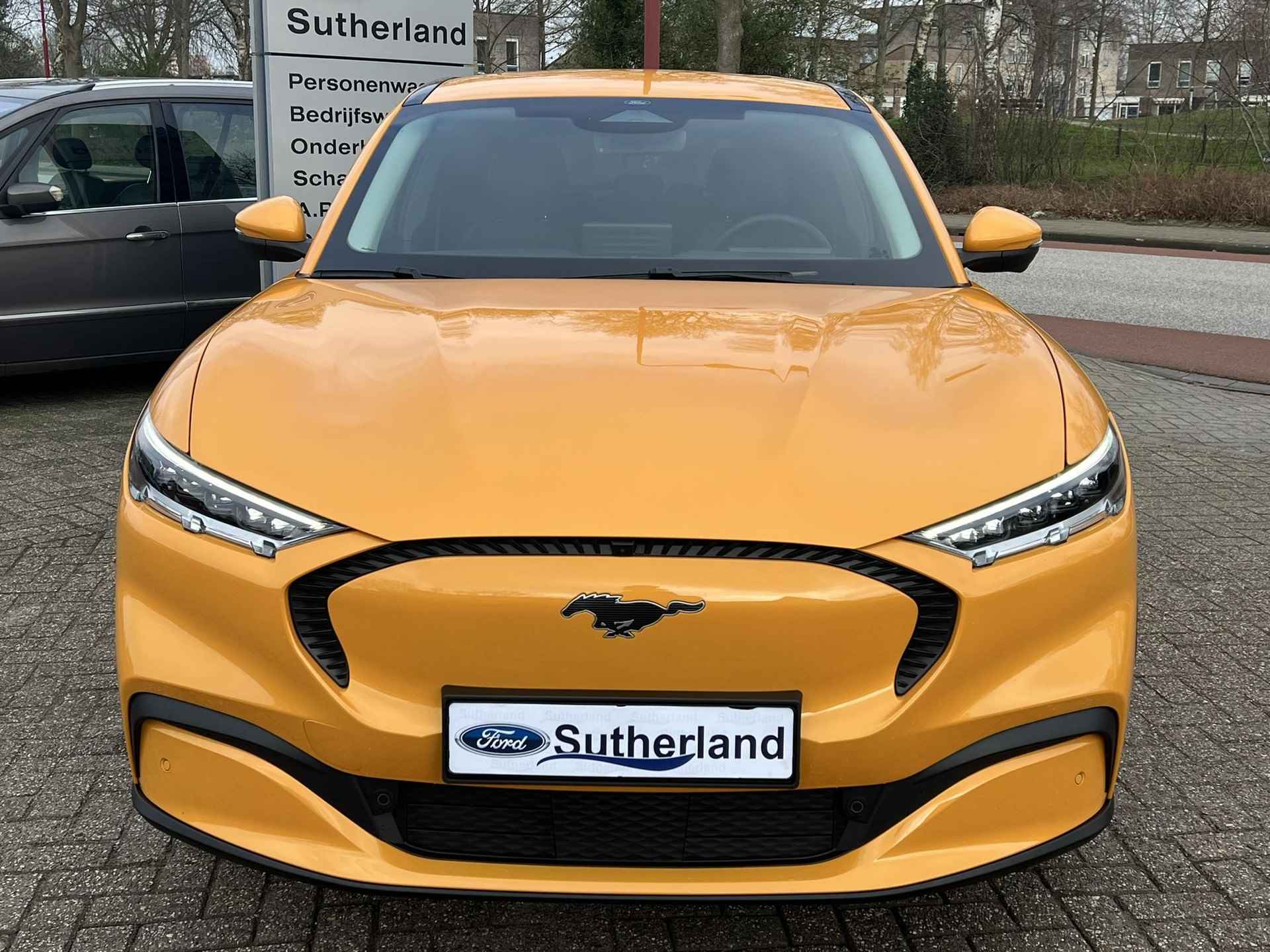 Ford Mustang Mach-E 98kWh Extended RWD 269pk | Ford Voorraad | Technology Pack | Cyber Orange | DAB + | Bang & Olufsen | Adaptieve cruise control | Lane assist - 8/40