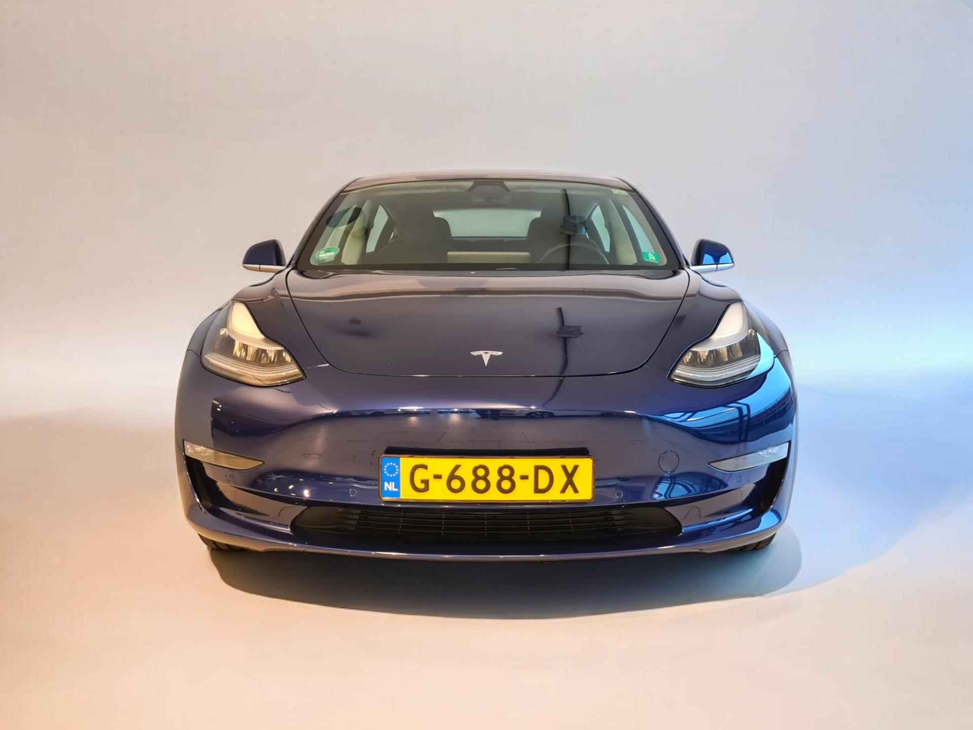 TESLA Model 3 Long-Range Dual Motor AWD 75 kWh LEDER NAVI CAMERA LED - 9/29