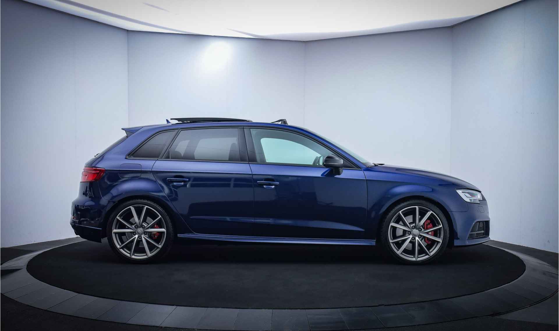 Audi S3 Sportback 2.0TFSI S3 Quattro Pro Line Plus PANO/FULL.LED/RS.STOEL/CAMERA/B&O/ADAPTIEF - 4/30