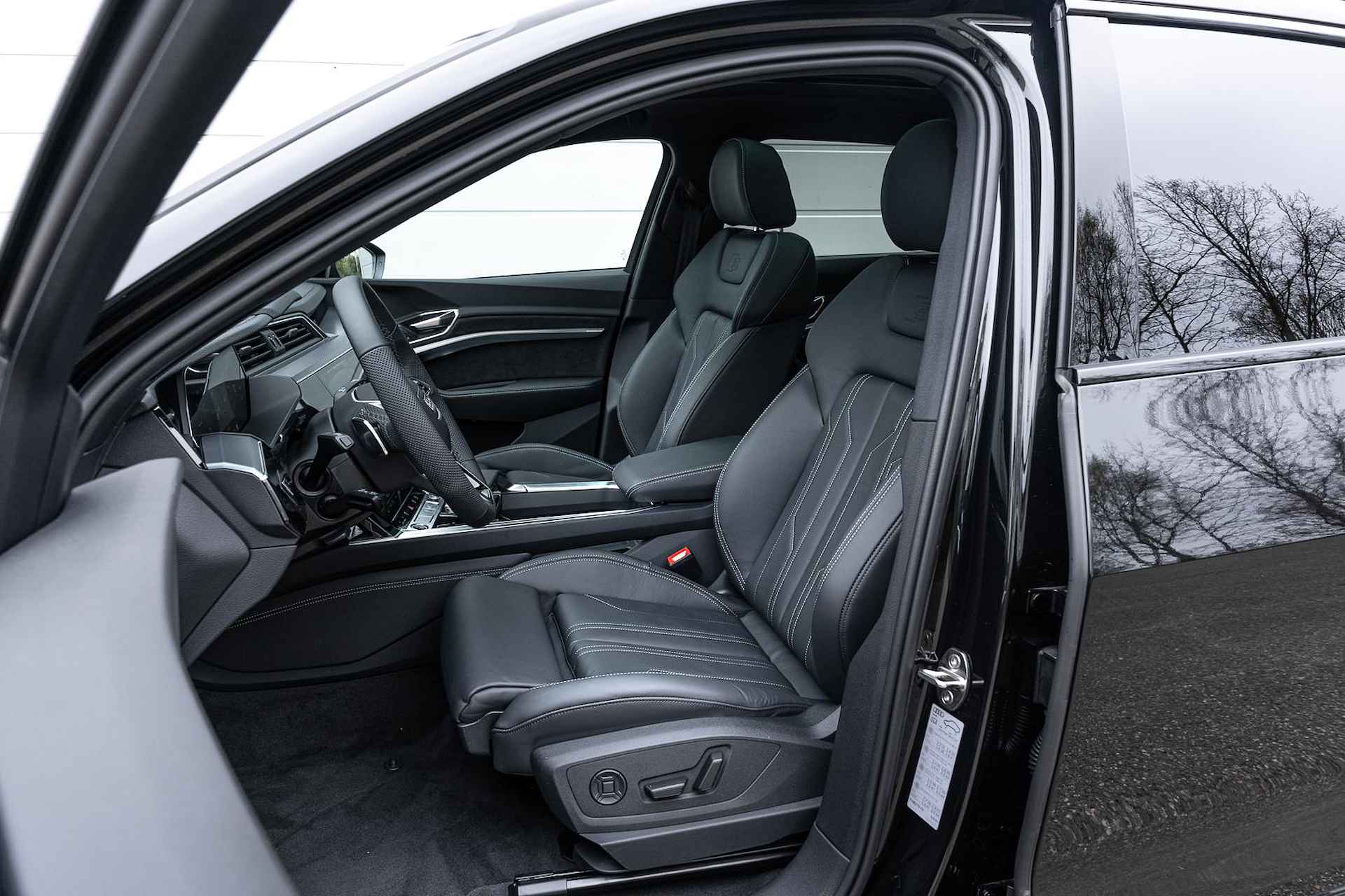Audi Q8 e-tron 55 408pk quattro S Edition Competition 115 kWh | Panoramdak | Bang & Olufsen - 15/60