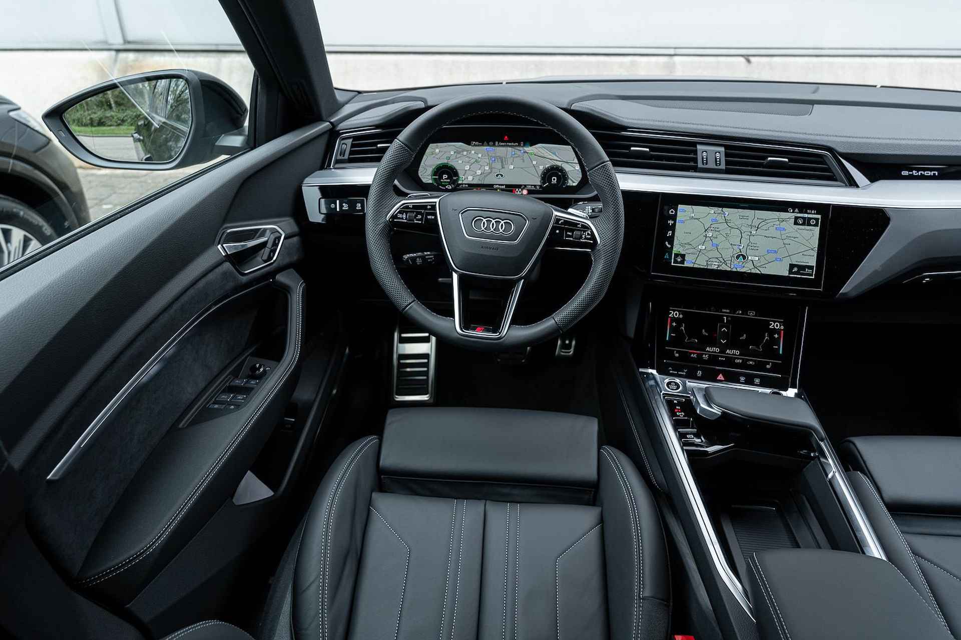 Audi Q8 e-tron 55 408pk quattro S Edition Competition 115 kWh | Panoramdak | Bang & Olufsen - 28/60