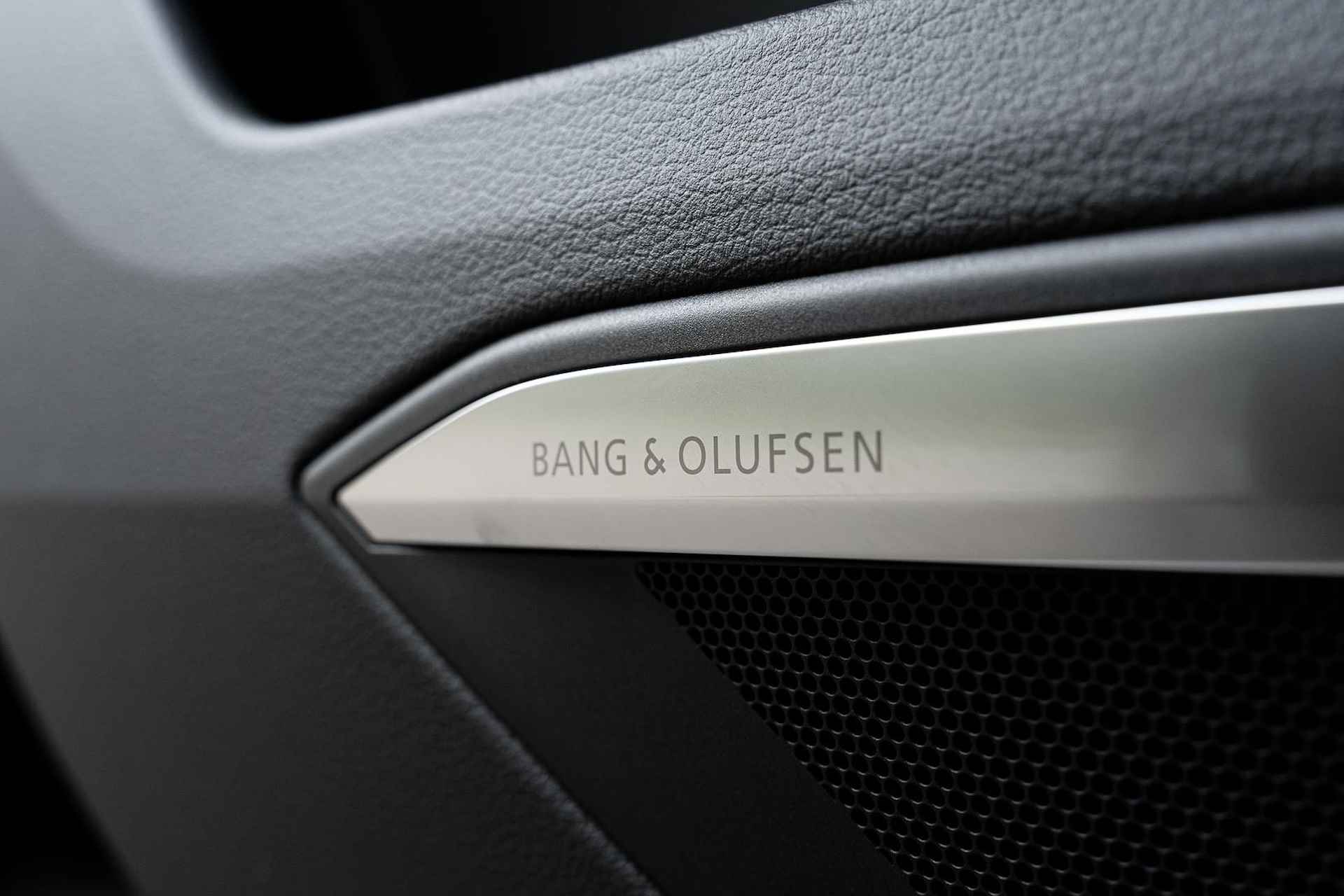 Audi Q8 e-tron 55 408pk quattro S Edition Competition 115 kWh | Panoramdak | Bang & Olufsen - 58/60