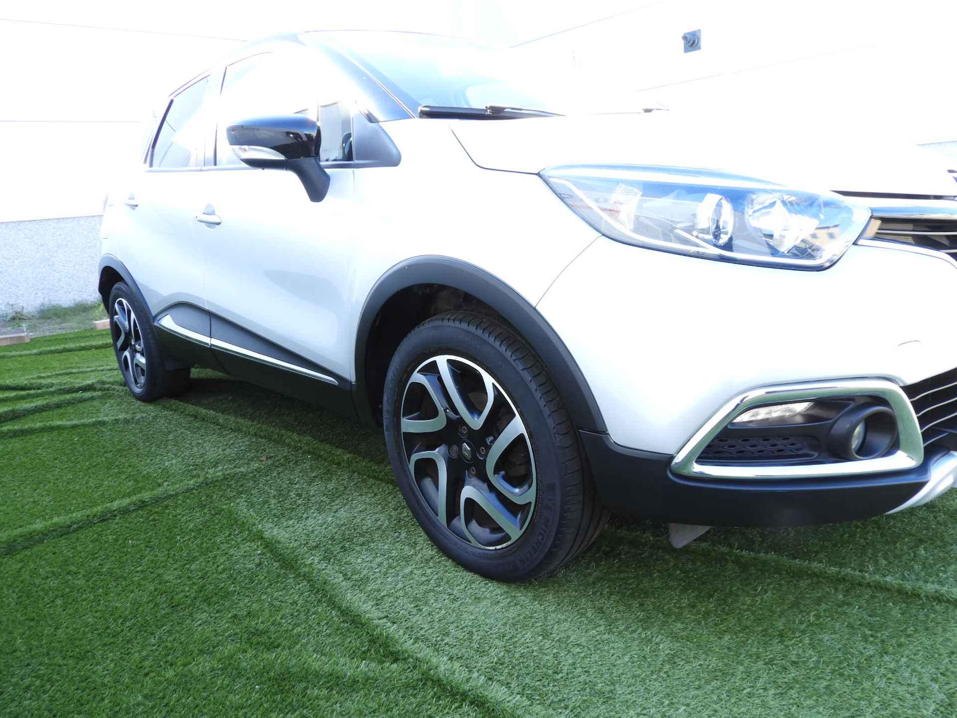 RENAULT Captur Energy TCe 90PK  Xmod - 28/33