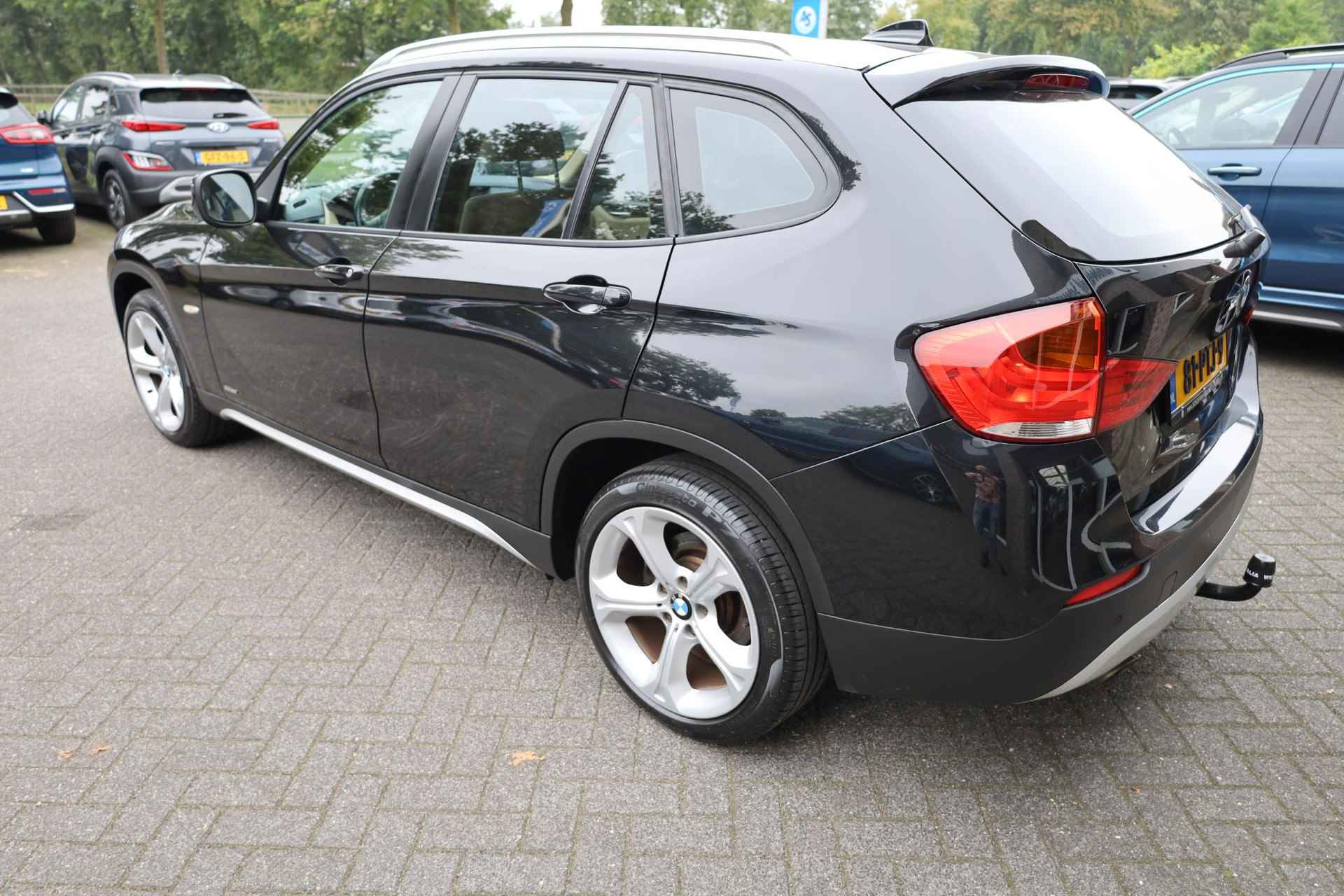 BMW X1 sDrive18i Executive - 48/50