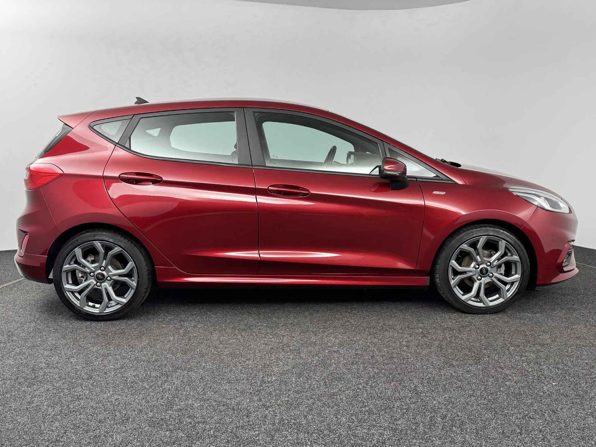 Ford Fiesta 1.0 EcoBoost ST-Line | Navigatie | Climate Control | Cruise Control | Parkeersensoren | Apple Carplay/Android Auto - 21/47