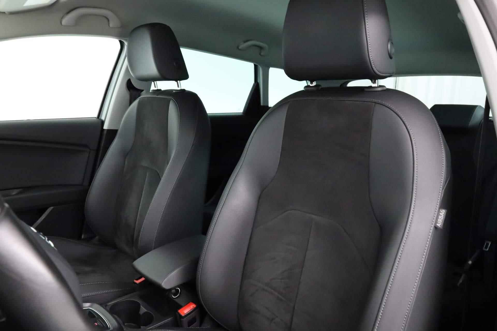 SEAT Leon Sportstourer 1.0 EcoTSI 115PK Style Business Intense | LED | Keyless | Navi | 16 inch | Lane Assist - 12/39