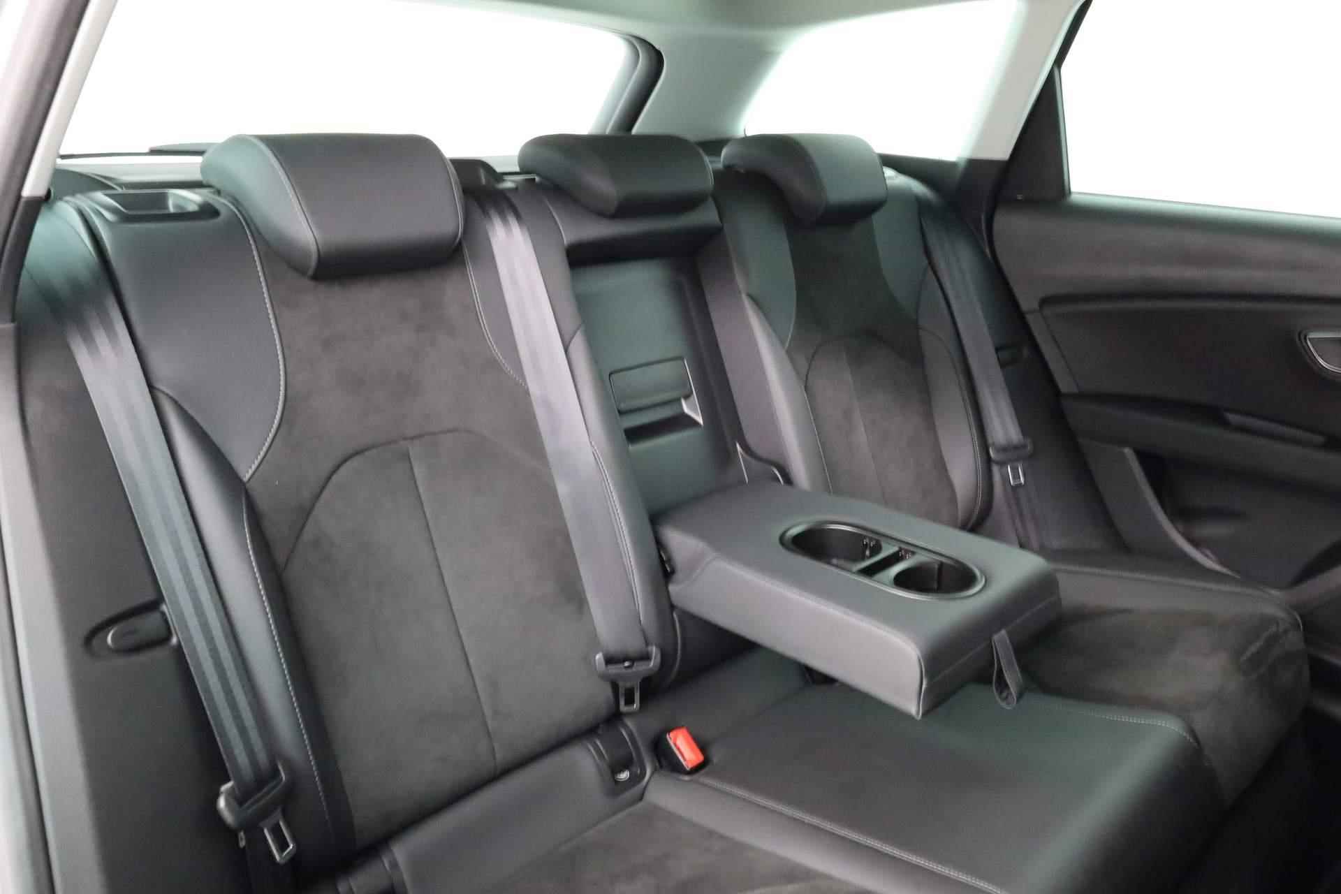 SEAT Leon Sportstourer 1.0 EcoTSI 115PK Style Business Intense | LED | Keyless | Navi | 16 inch | Lane Assist - 37/39