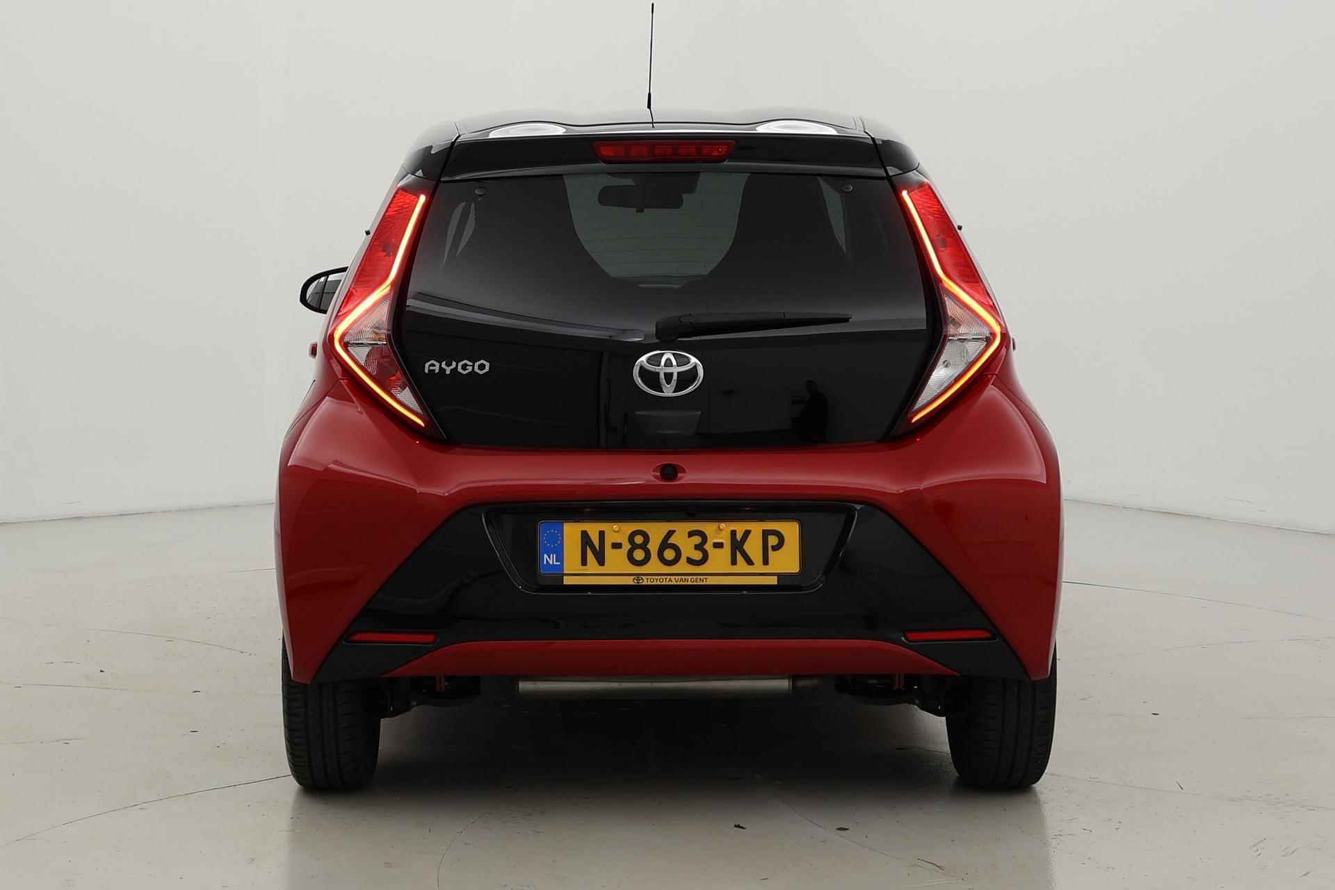 Toyota Aygo 1.0 VVT-i x-clusiv | Apple / Android Auto | Leder - 16/37