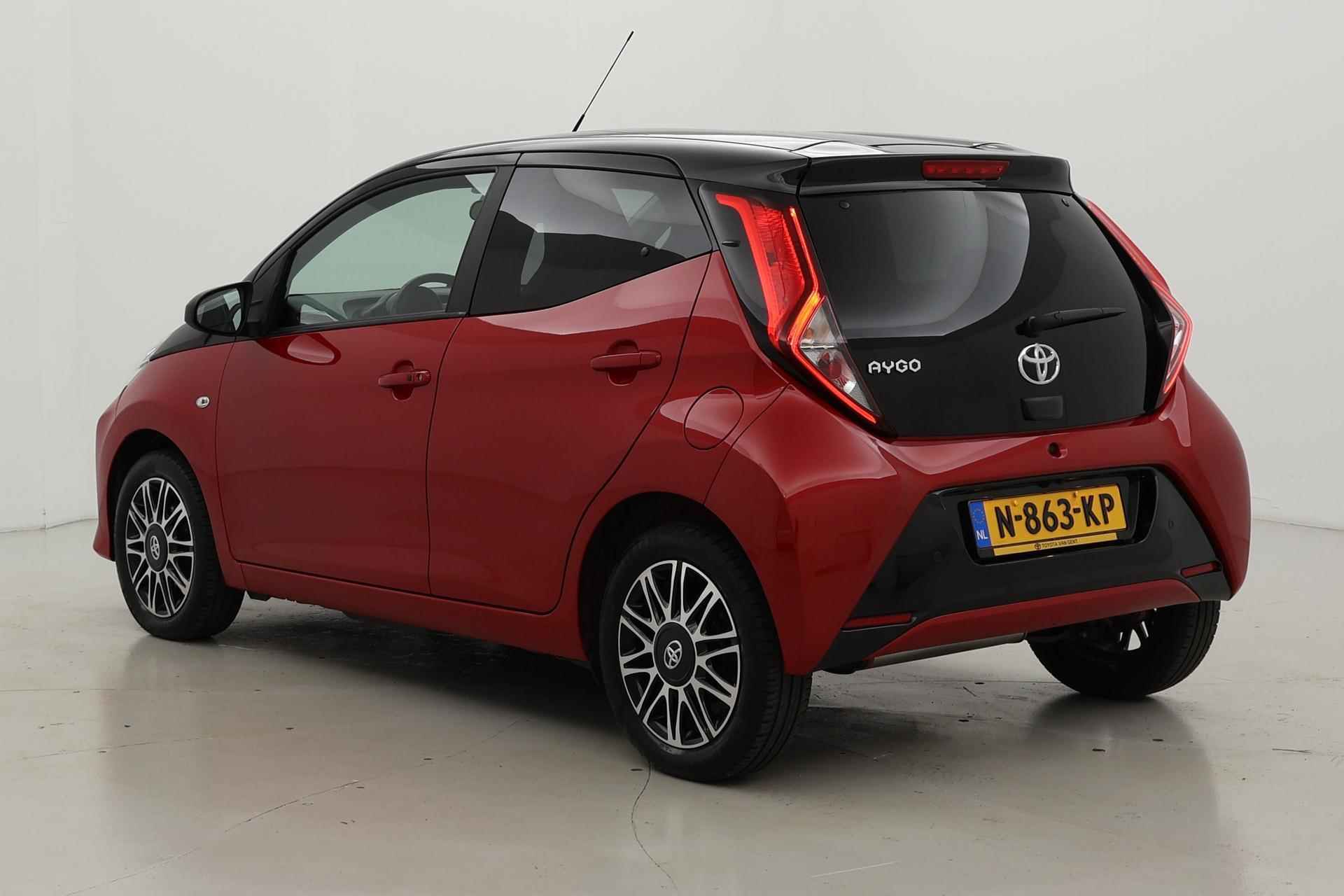 Toyota Aygo 1.0 VVT-i x-clusiv | Apple / Android Auto | Leder - 31/37