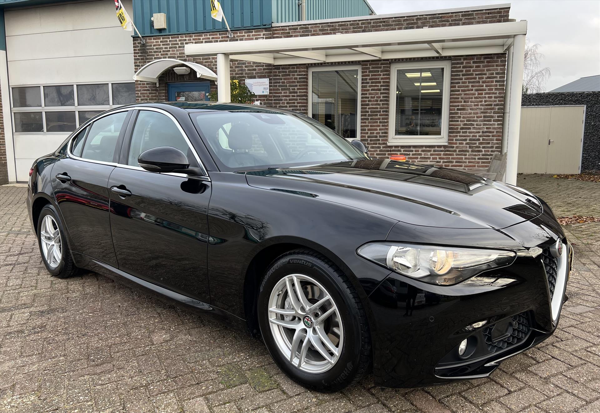 Alfa Romeo Giulia 2.0 TURBO 200pk Aut Super, NWST, 1e eig, Leder