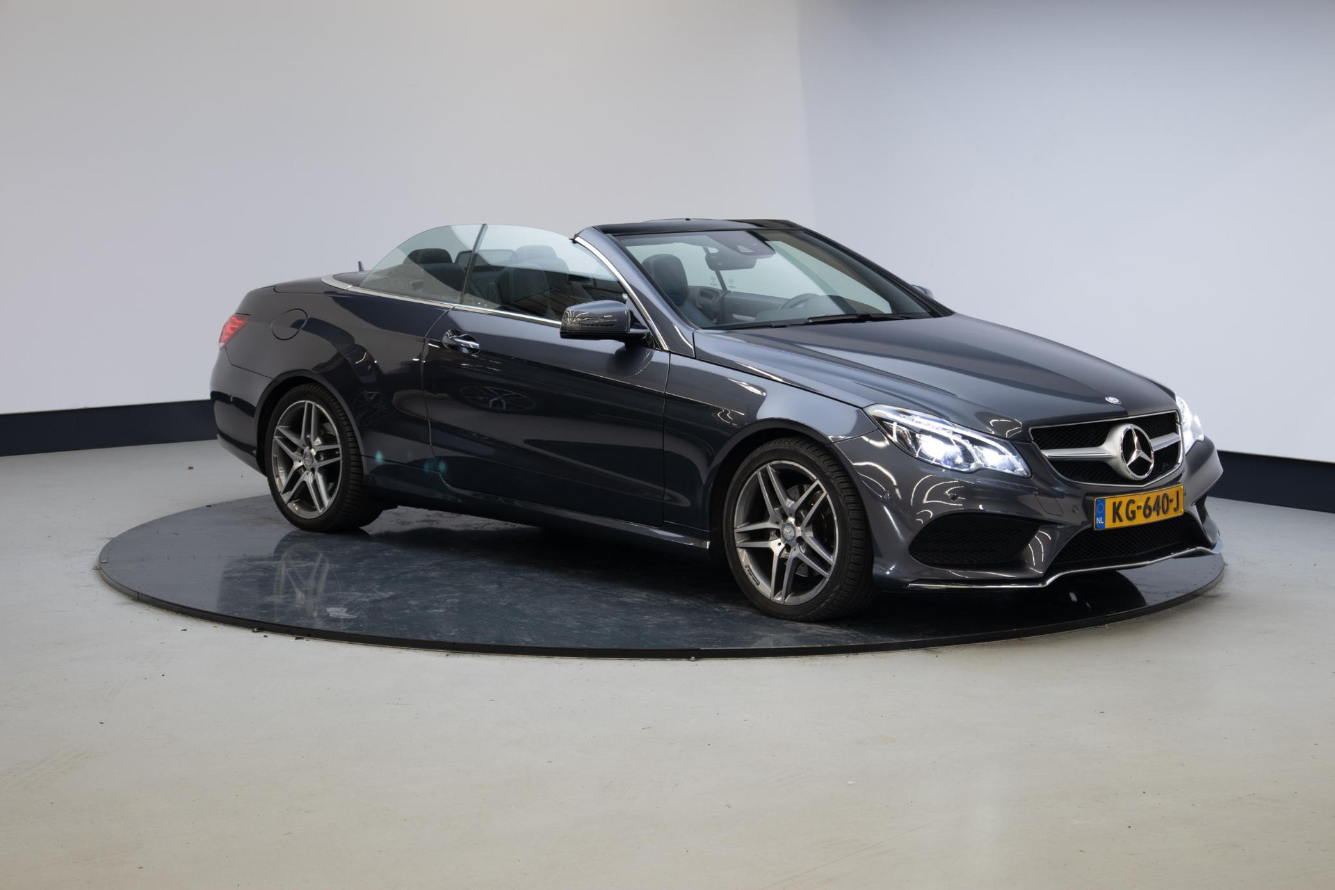 Mercedes-Benz E-klasse Cabrio 250 Ambition | AMG |