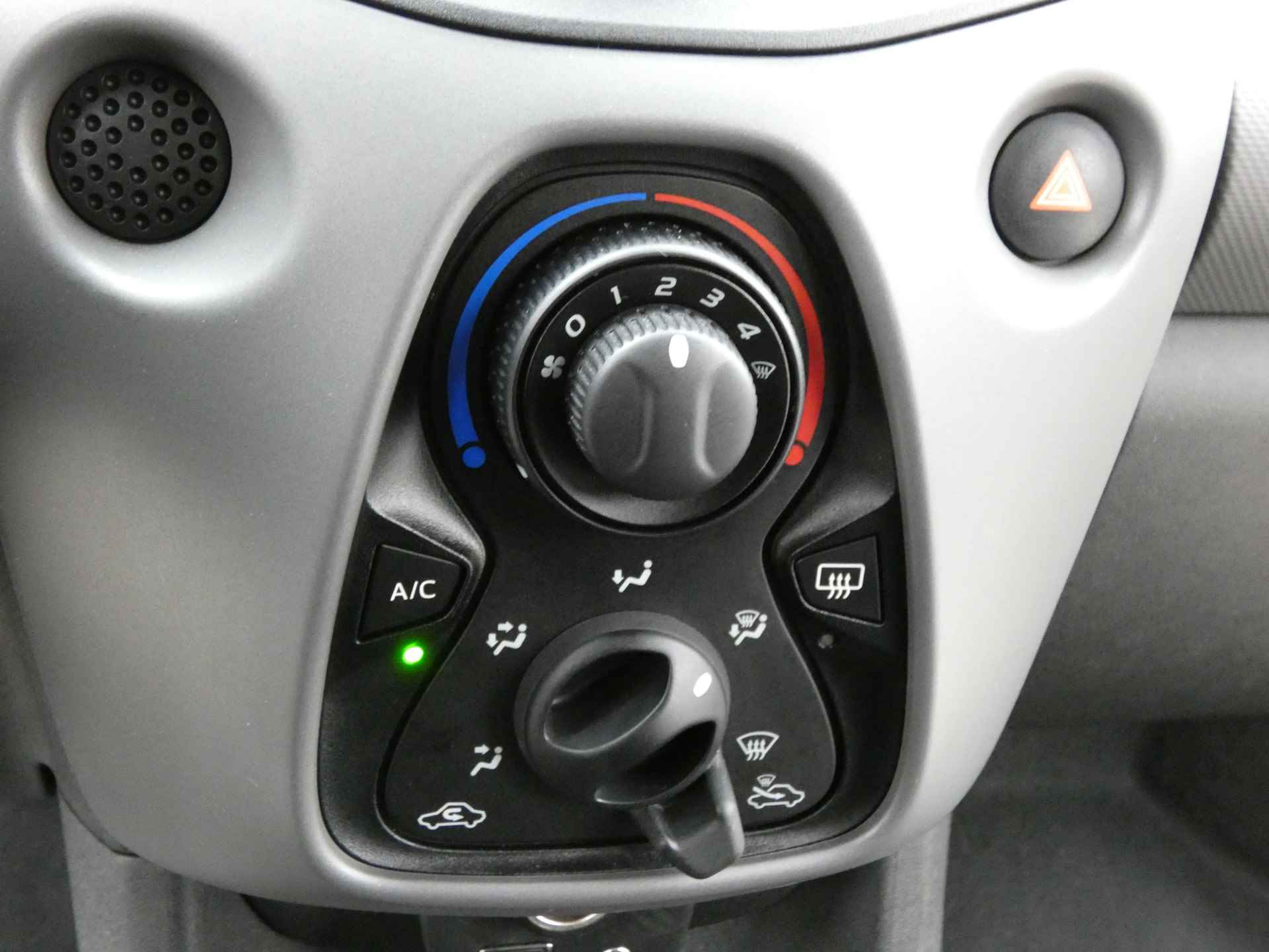 Peugeot 108 1.0 e-VTi Active | Airco | Mistlampen | - 23/43