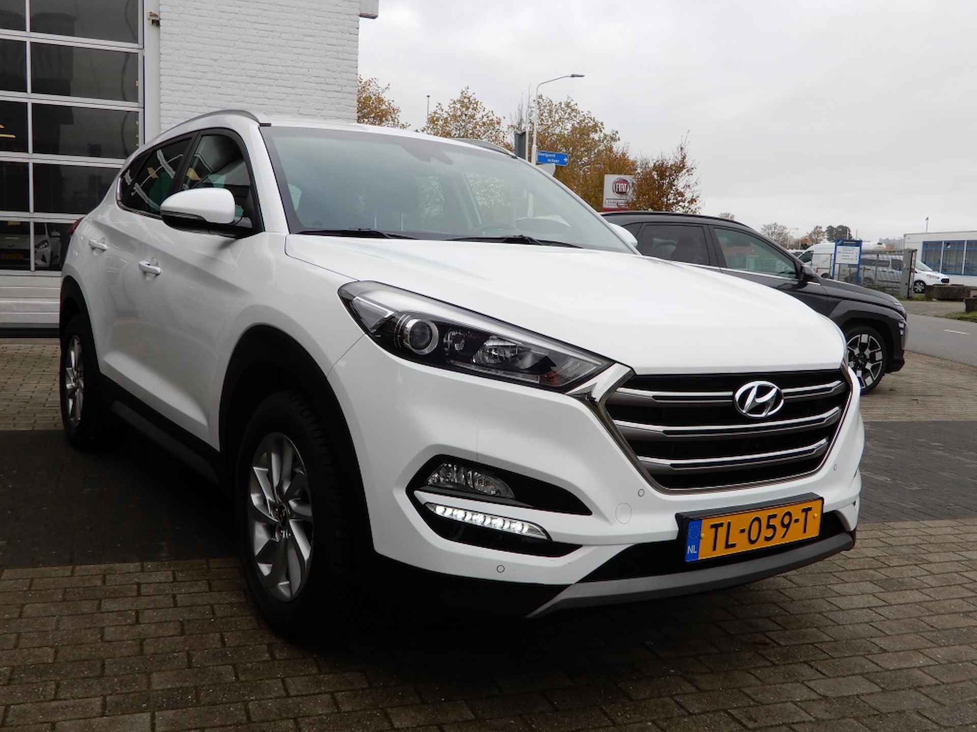 Hyundai Tucson 1.6 T-GDi 177 pk Comfort | Navigatie | Trekhaak 1900kg! | Comple - 6/25